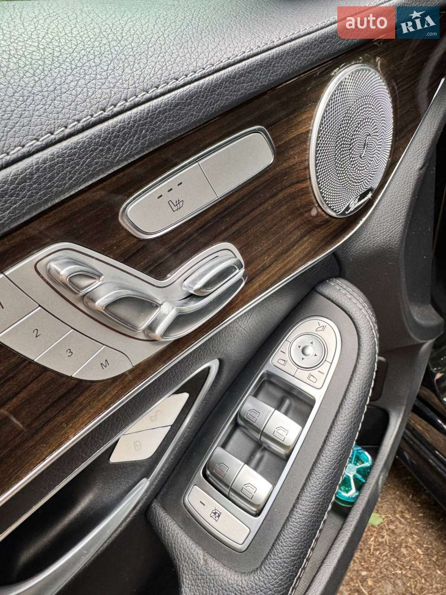 Mercedes-Benz C-Class 2015 VIN 55SWF4JB2FU080376 фото оголошення 19 з 31