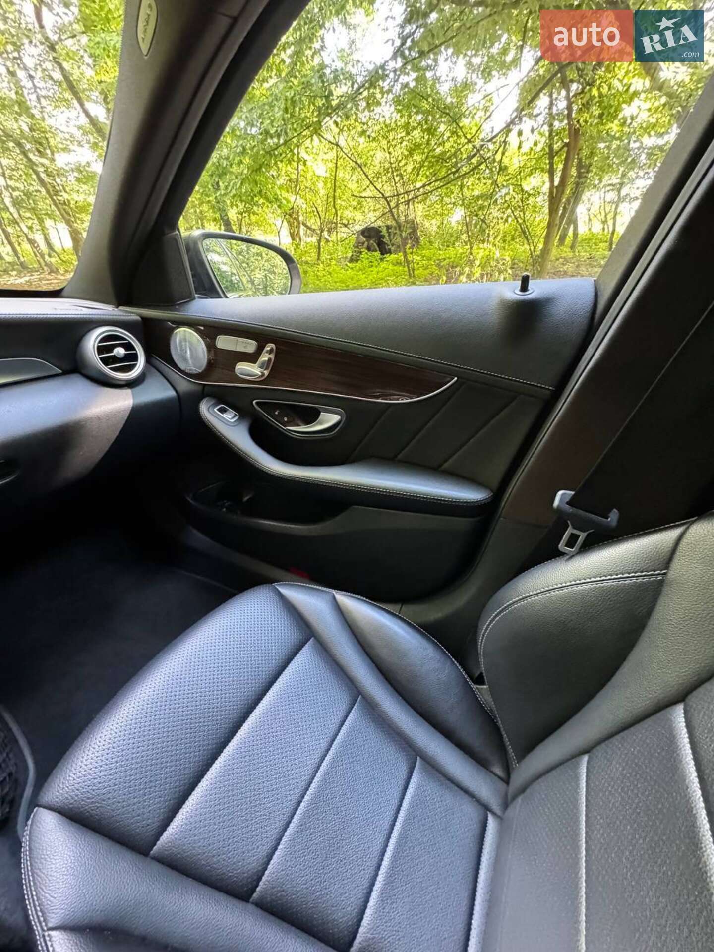 Mercedes-Benz C-Class 2015 VIN 55SWF4JB2FU080376 фото оголошення 31 з 31