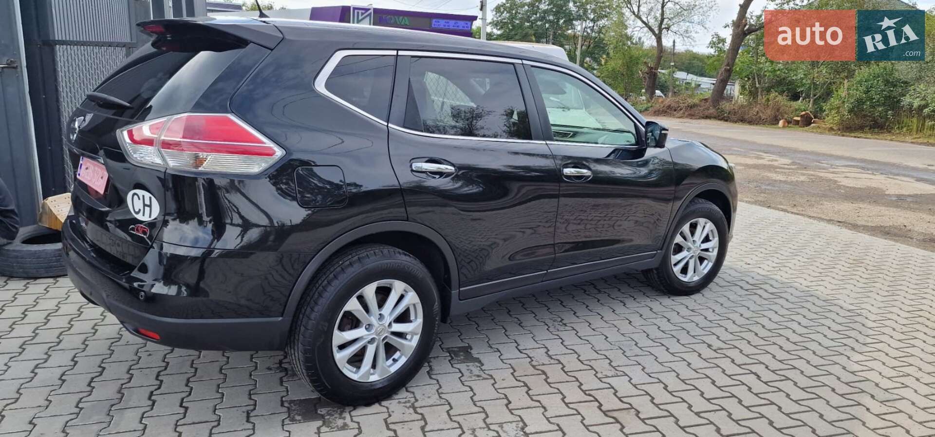 Nissan X-Trail 2017 VIN JN1TCAT32U0051153 фото оголошення 3 з 15