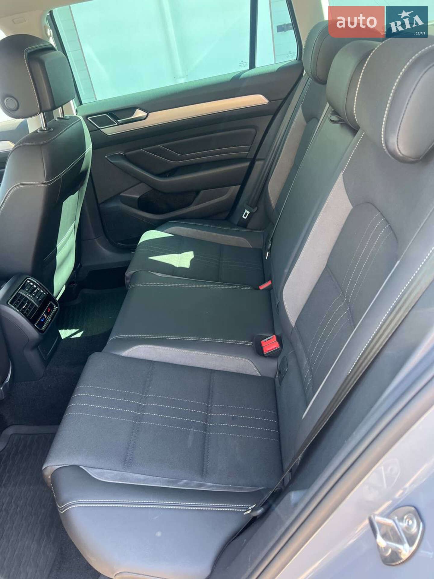 Volkswagen Passat Alltrack 2022 VIN WVWZZZ3CZNE054334 фото оголошення 24 з 55