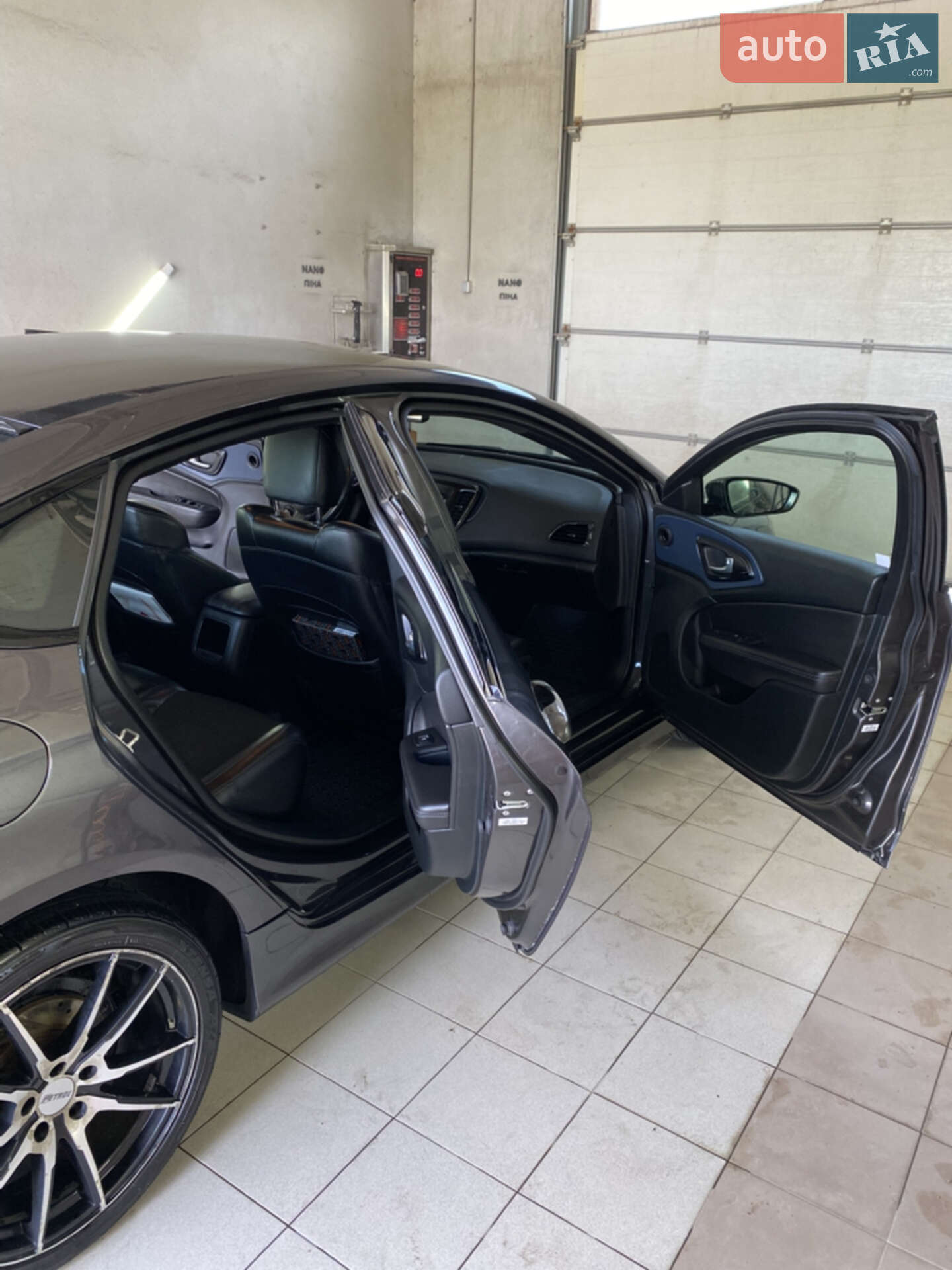Chrysler 200 2016 VIN 1C3CCCBB0HN500604 фото оголошення 15 з 18