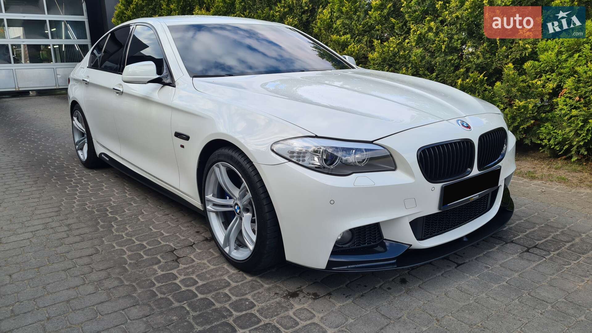 BMW 5 Series 2011 VIN WBAFR11070C858940 фото оголошення 10 з 44
