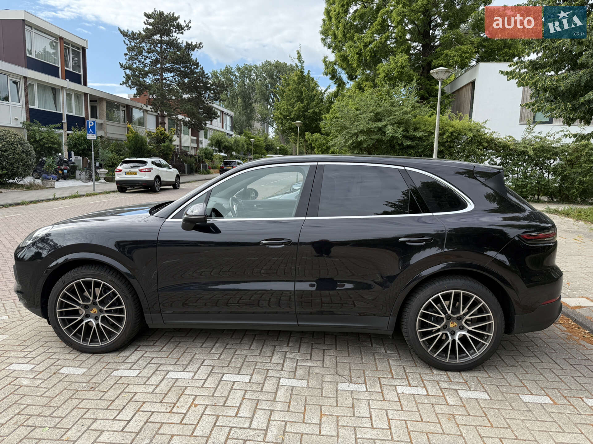 Porsche Cayenne 2018 VIN WP1ZZZ9YZKDA03524 фото оголошення 18 з 99