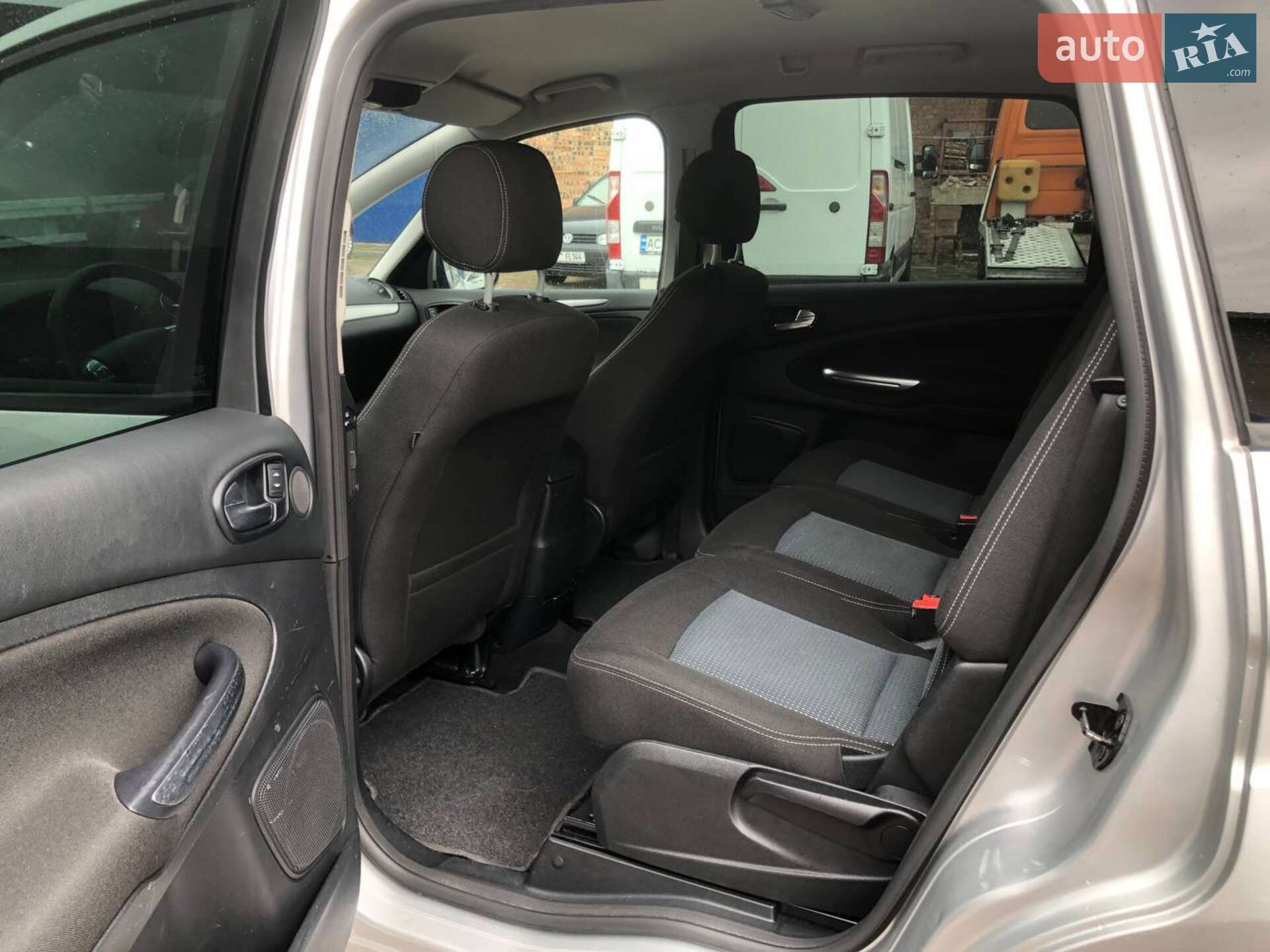 Ford S-Max 2011 VIN WF0SXXGBWSBM14963 фото оголошення 36 з 41