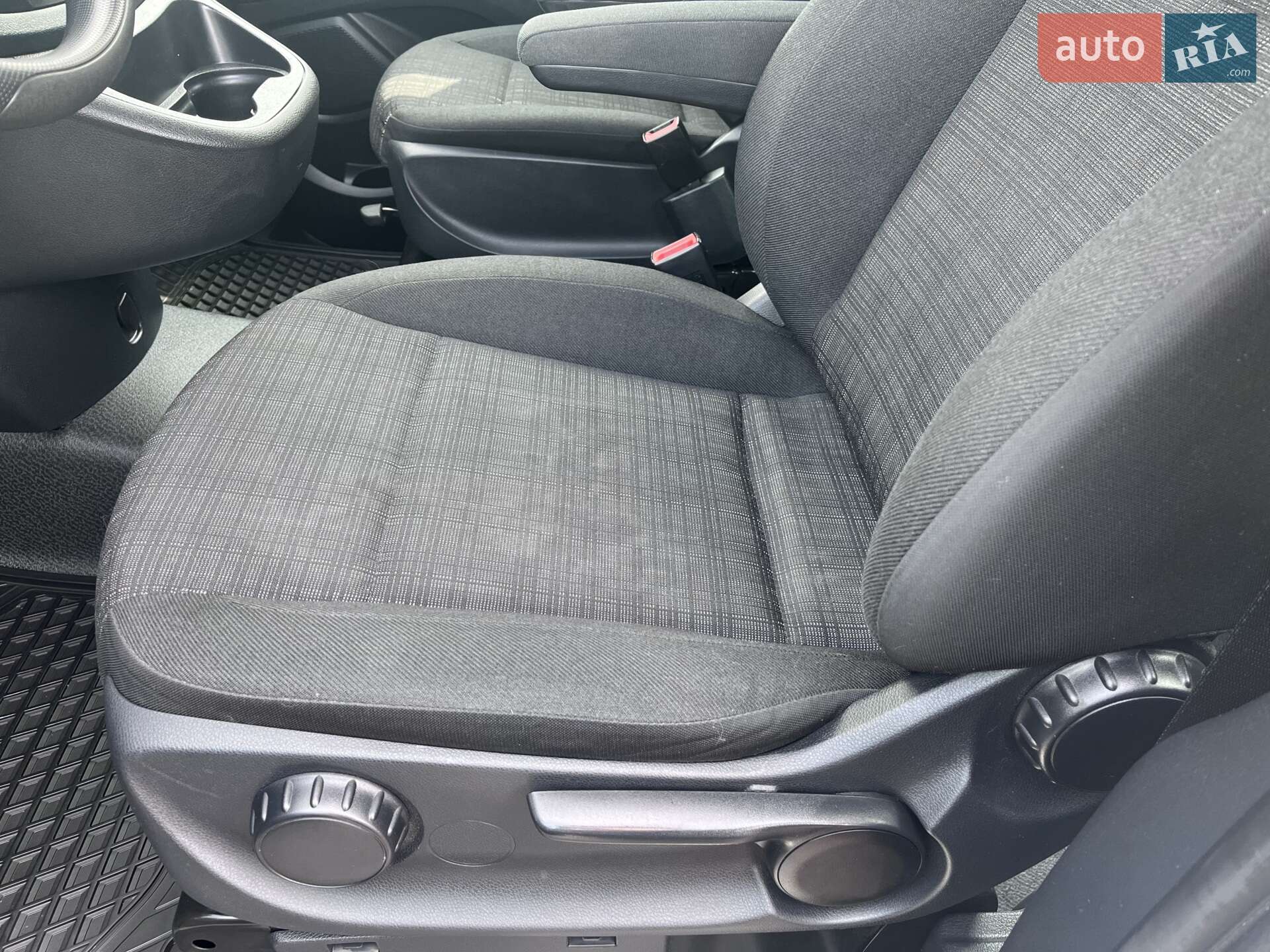 Mercedes-Benz Vito 2019 VIN WDF44770313666532 фото оголошення 30 з 57