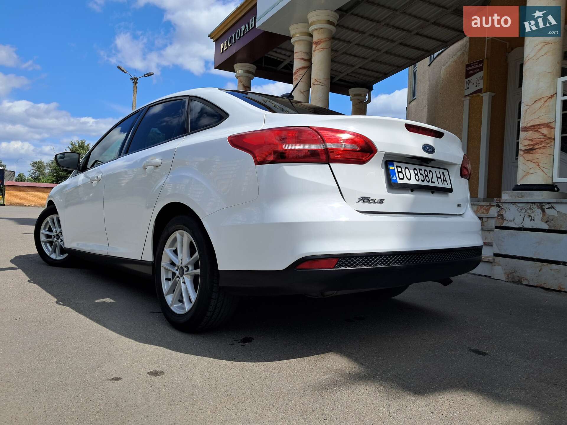 Ford Focus 2017 VIN 1FADP3F23HL216710 фото оголошення 11 з 125