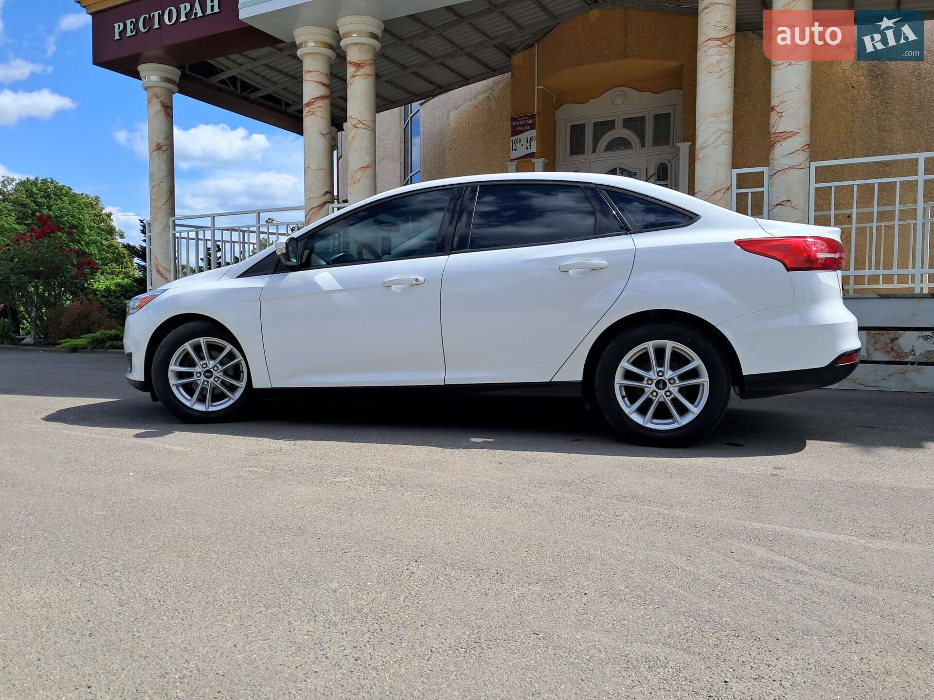 Ford Focus 2017 VIN 1FADP3F23HL216710 фото оголошення 15 з 125