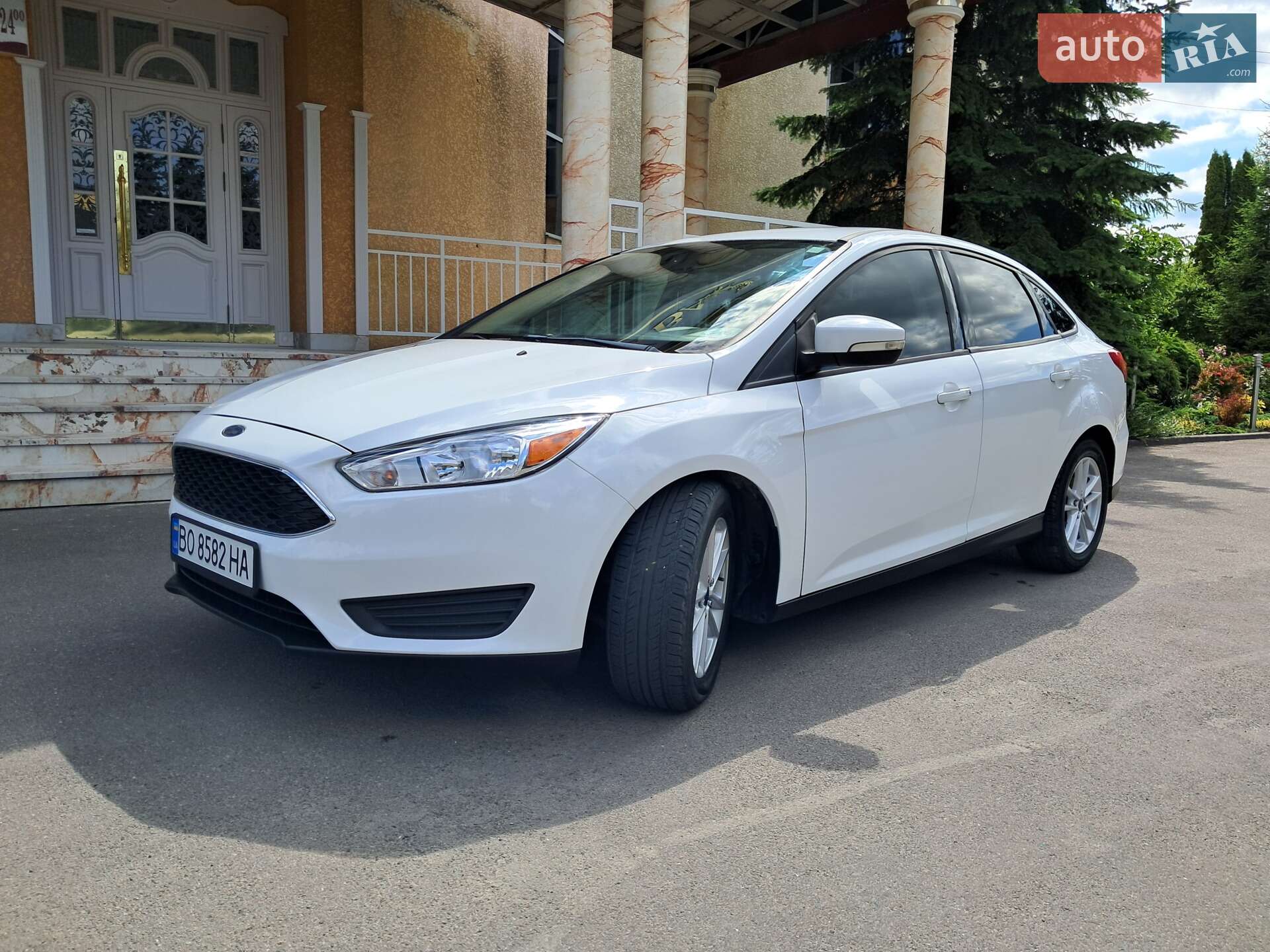 Ford Focus 2017 VIN 1FADP3F23HL216710 фото оголошення 17 з 125