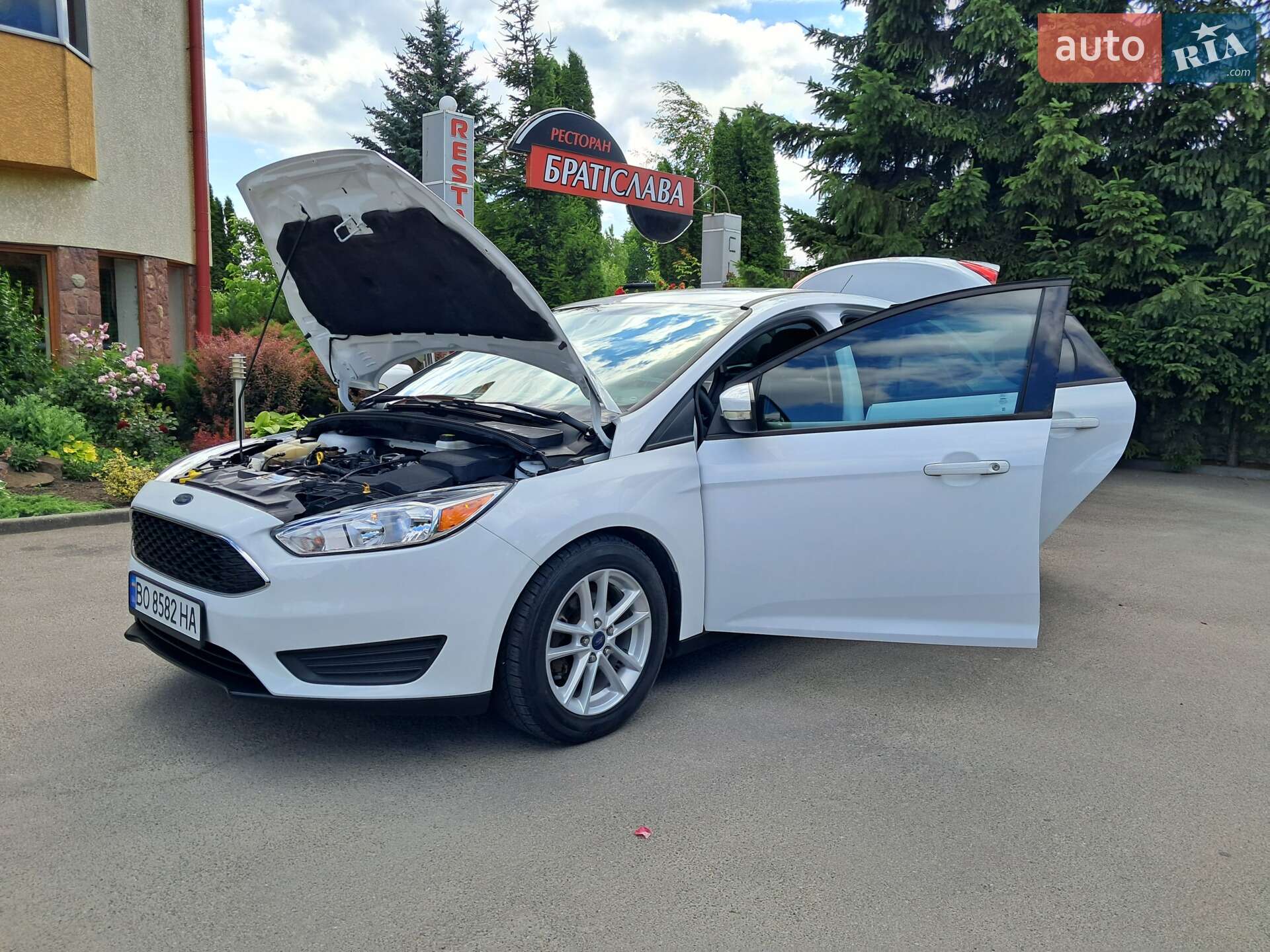 Ford Focus 2017 VIN 1FADP3F23HL216710 фото оголошення 18 з 125