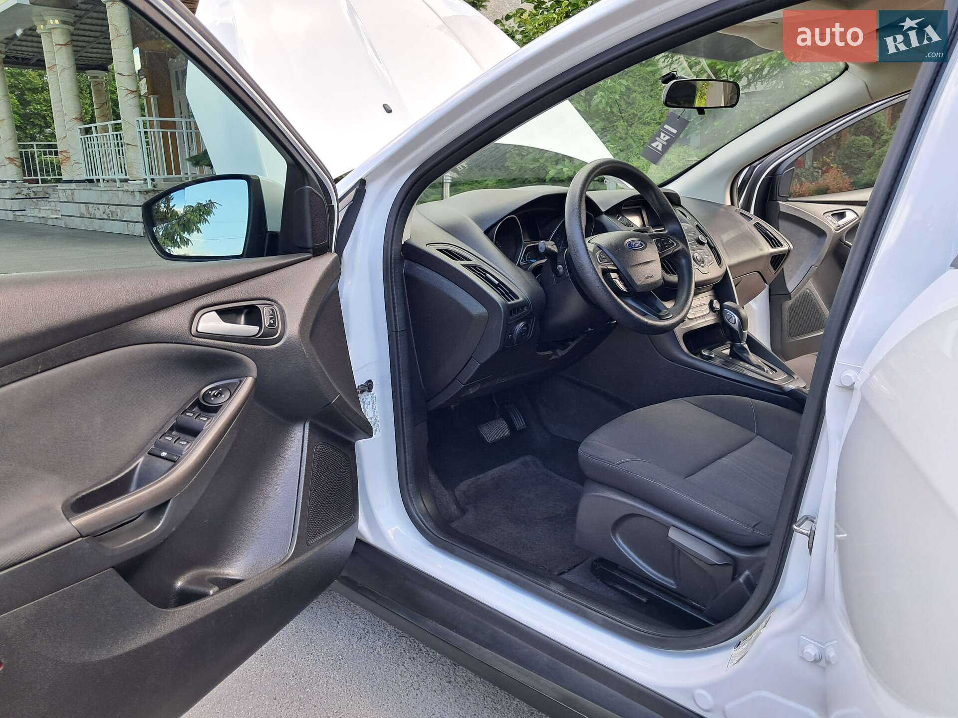 Ford Focus 2017 VIN 1FADP3F23HL216710 фото оголошення 39 з 125