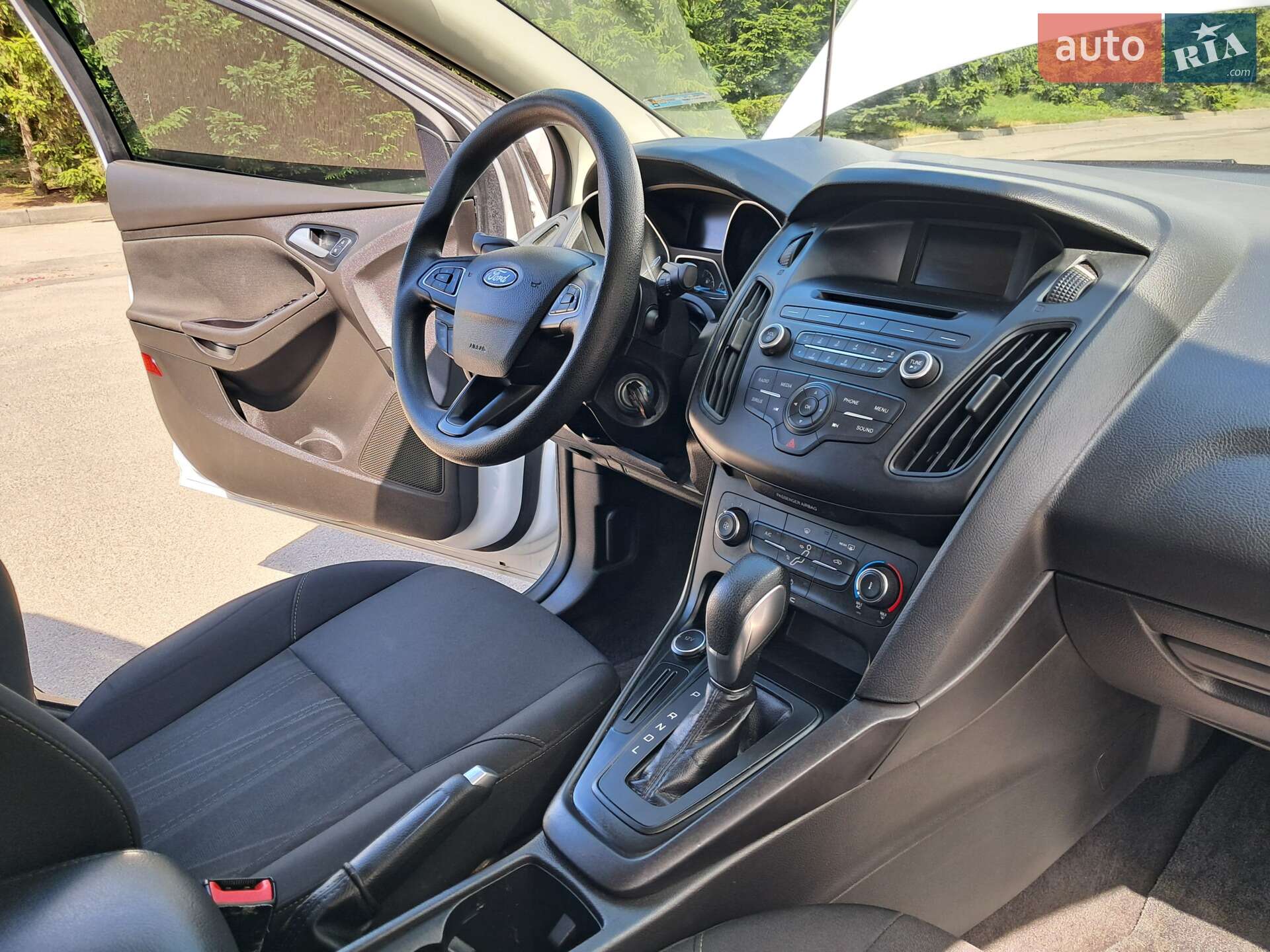 Ford Focus 2017 VIN 1FADP3F23HL216710 фото оголошення 41 з 125