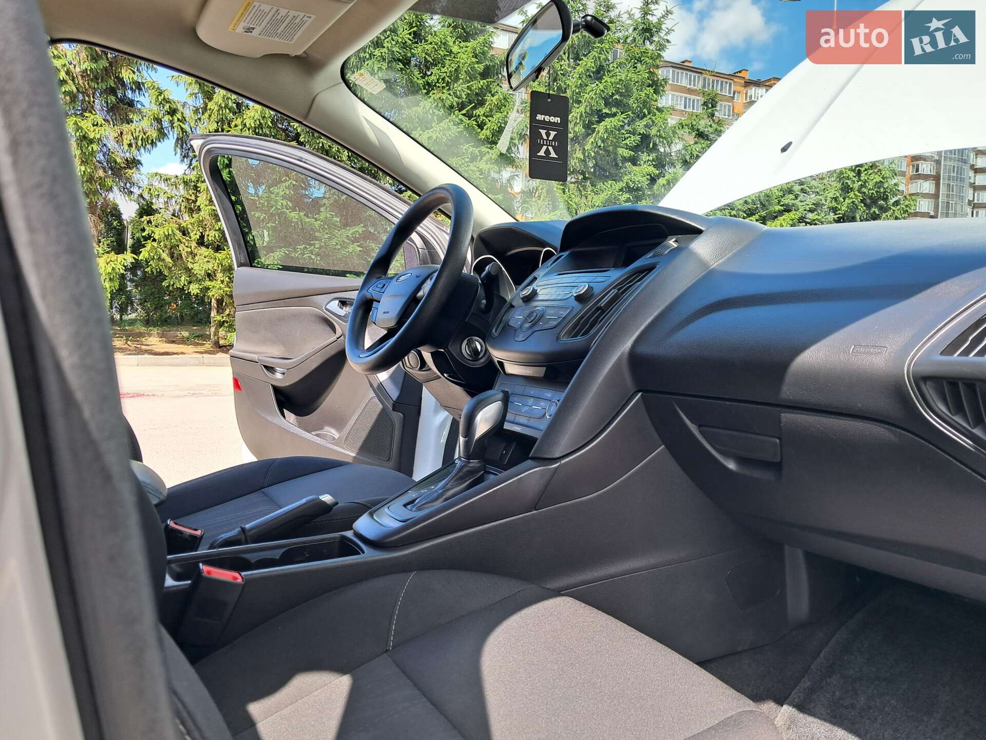Ford Focus 2017 VIN 1FADP3F23HL216710 фото оголошення 42 з 125