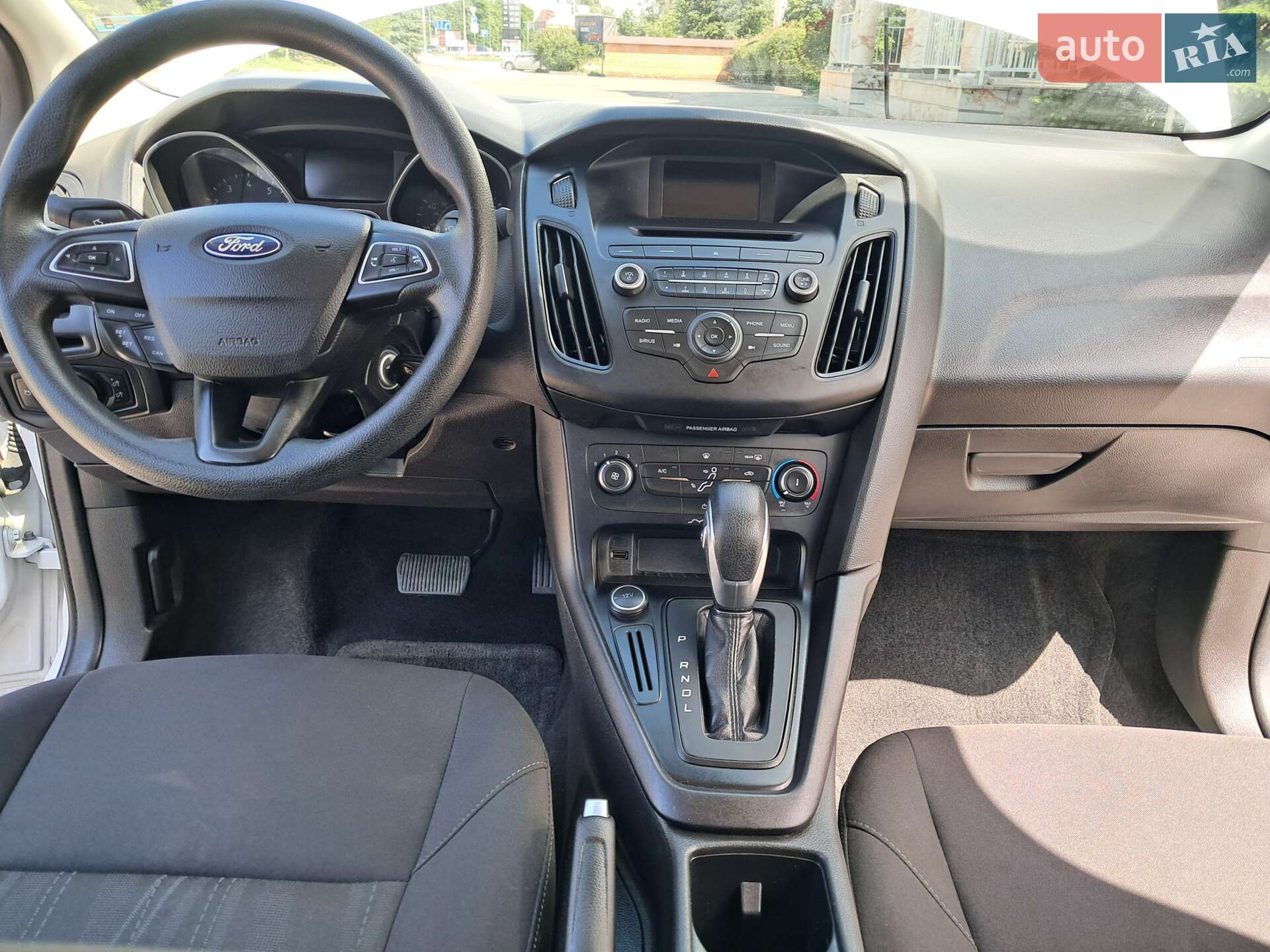 Ford Focus 2017 VIN 1FADP3F23HL216710 фото оголошення 43 з 125
