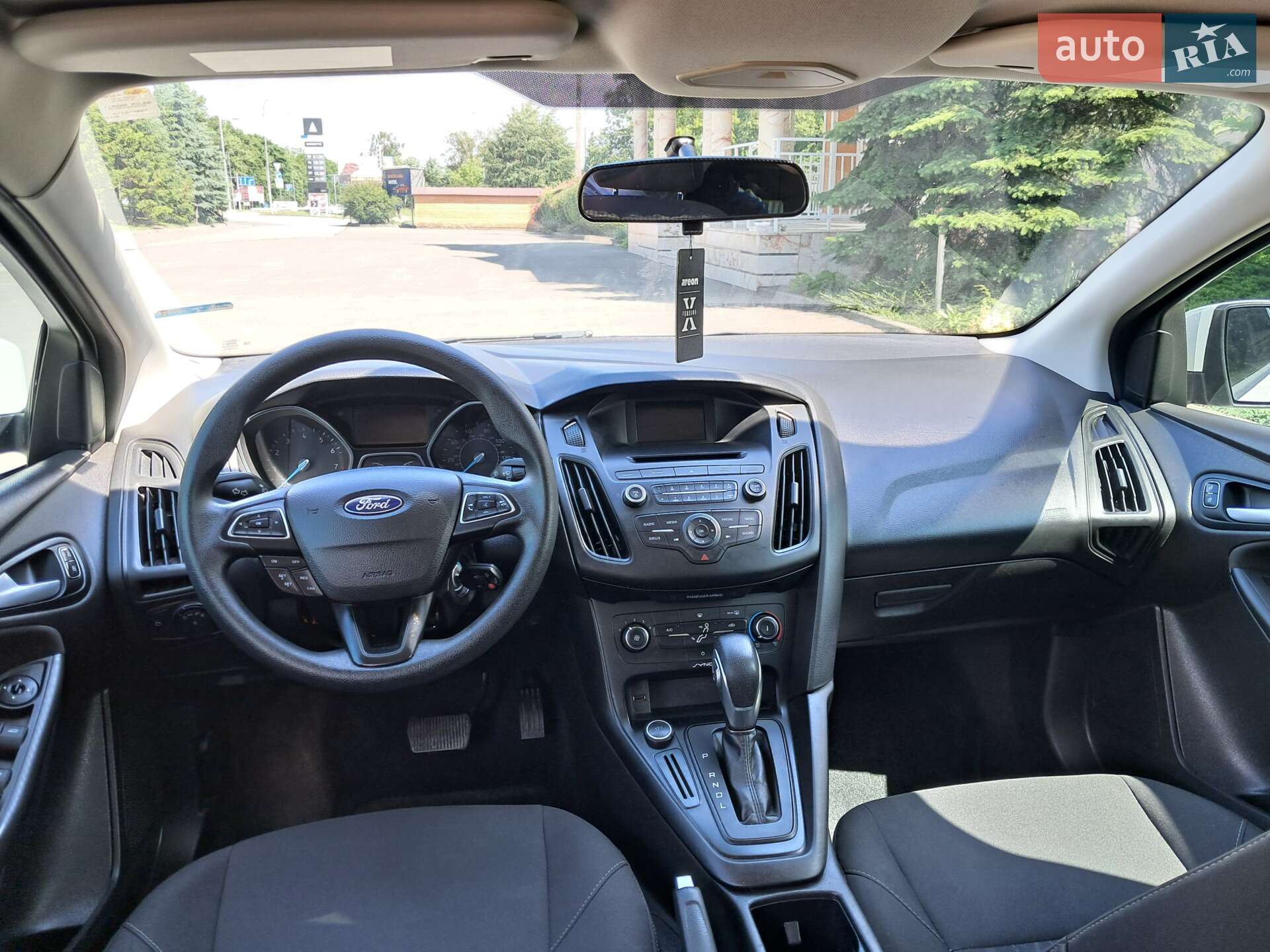 Ford Focus 2017 VIN 1FADP3F23HL216710 фото оголошення 46 з 125