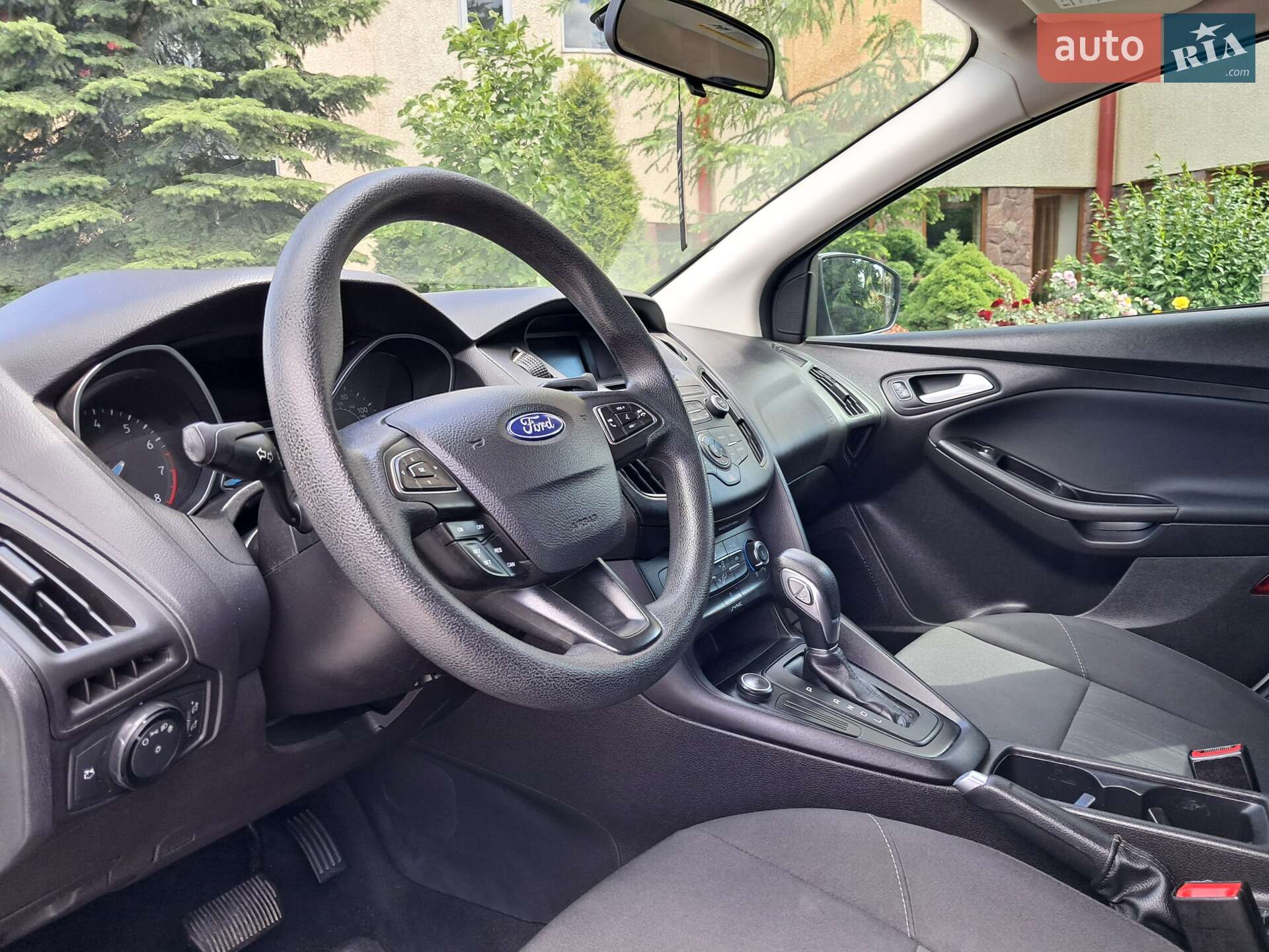 Ford Focus 2017 VIN 1FADP3F23HL216710 фото оголошення 58 з 125