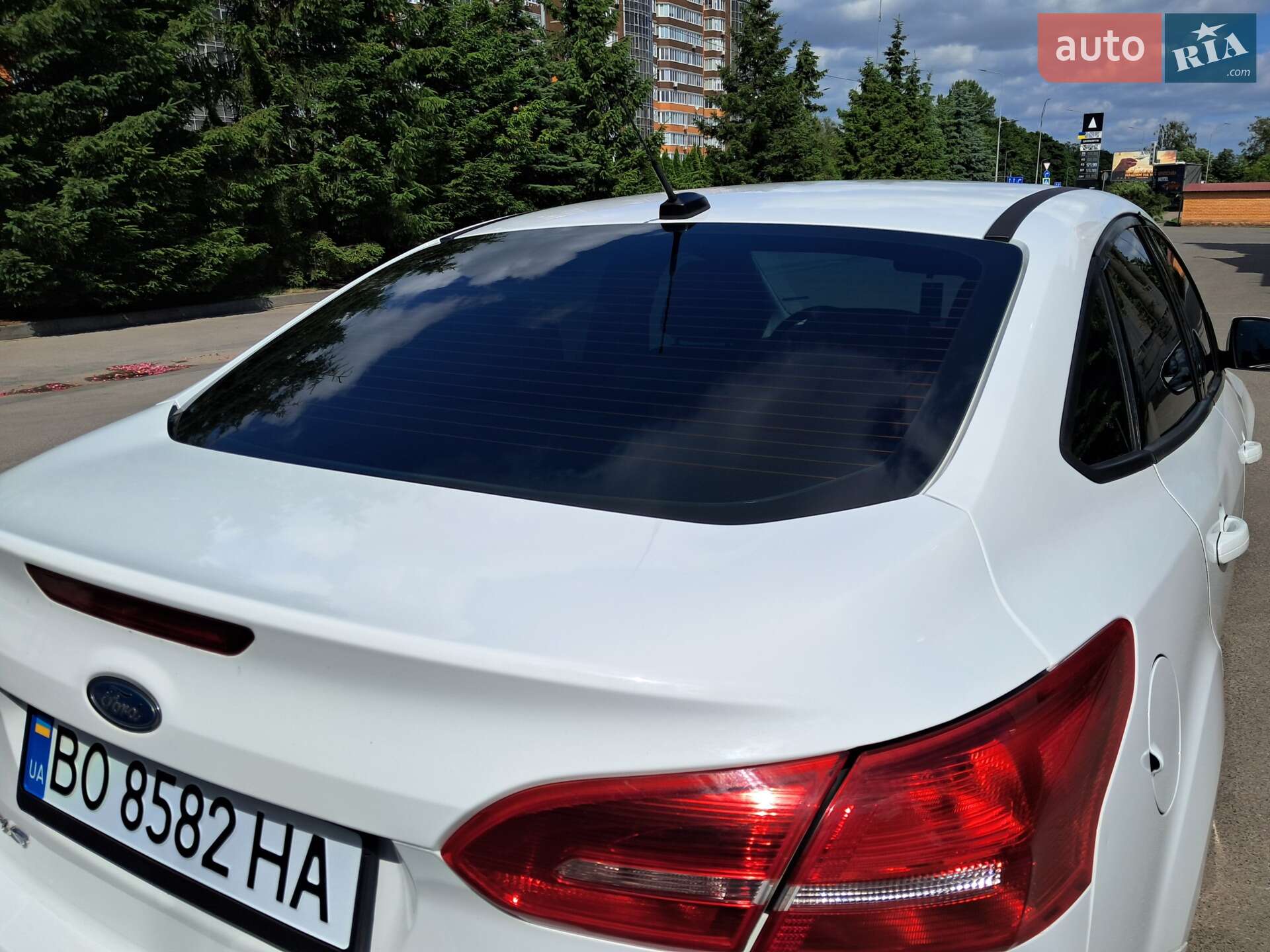 Ford Focus 2017 VIN 1FADP3F23HL216710 фото оголошення 96 з 125