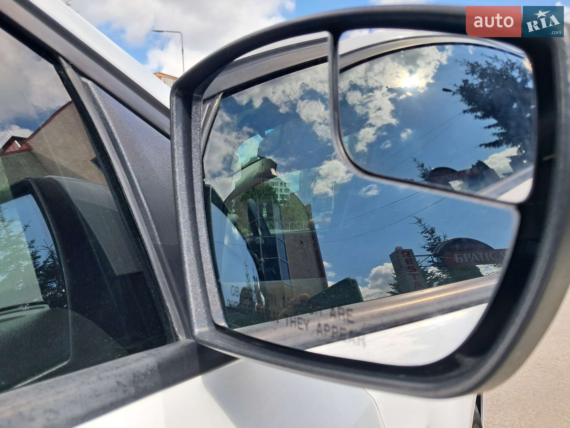 Ford Focus 2017 VIN 1FADP3F23HL216710 фото оголошення 109 з 125