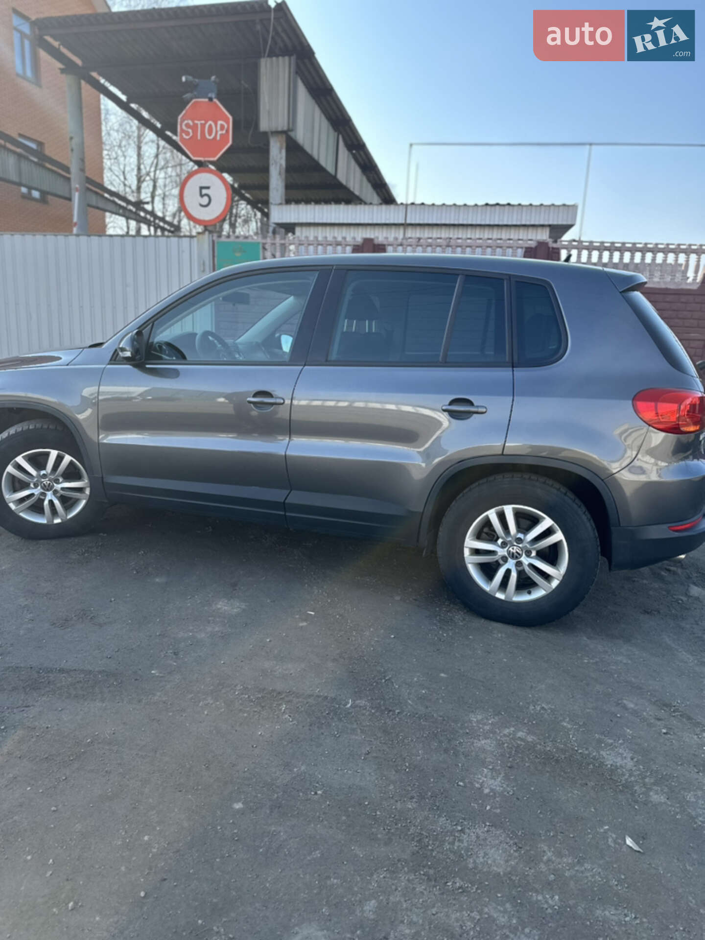 Volkswagen Tiguan 2012 VIN WVGAV7AX8CW006278 фото оголошення 5 з 9