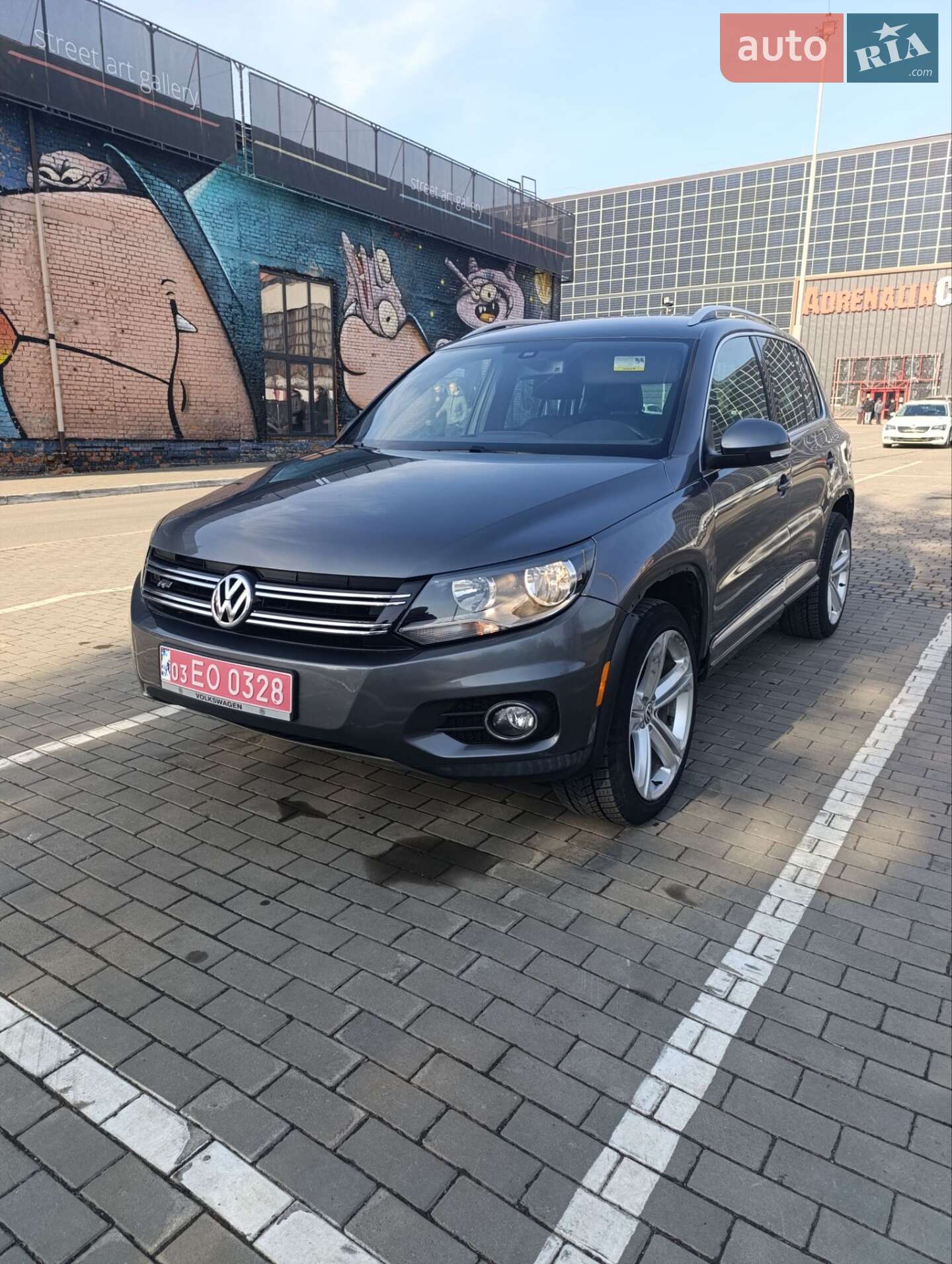 Volkswagen Tiguan 2016 VIN WVGAV7AXXGW087354 фото оголошення 9 з 27
