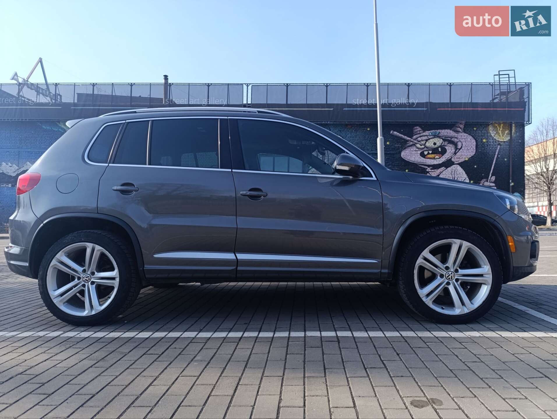 Volkswagen Tiguan 2016 VIN WVGAV7AXXGW087354 фото оголошення 10 з 27