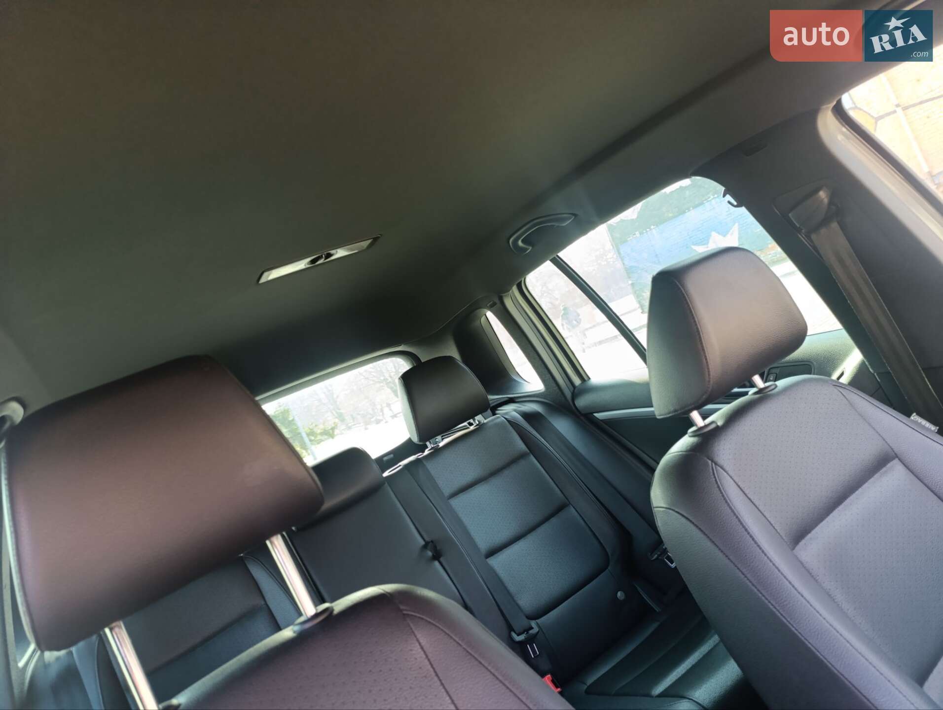 Volkswagen Tiguan 2016 VIN WVGAV7AXXGW087354 фото оголошення 18 з 27