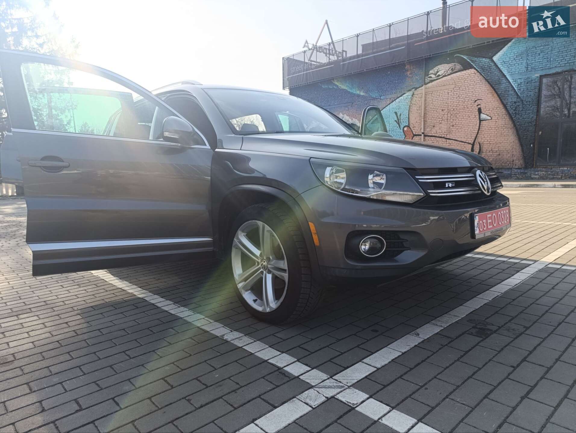 Volkswagen Tiguan 2016 VIN WVGAV7AXXGW087354 фото оголошення 25 з 27