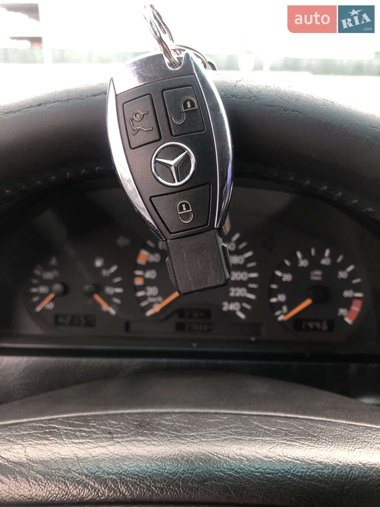 Mercedes-Benz C-Class 1998 VIN WDB2020181A610376 фото оголошення 2 з 6