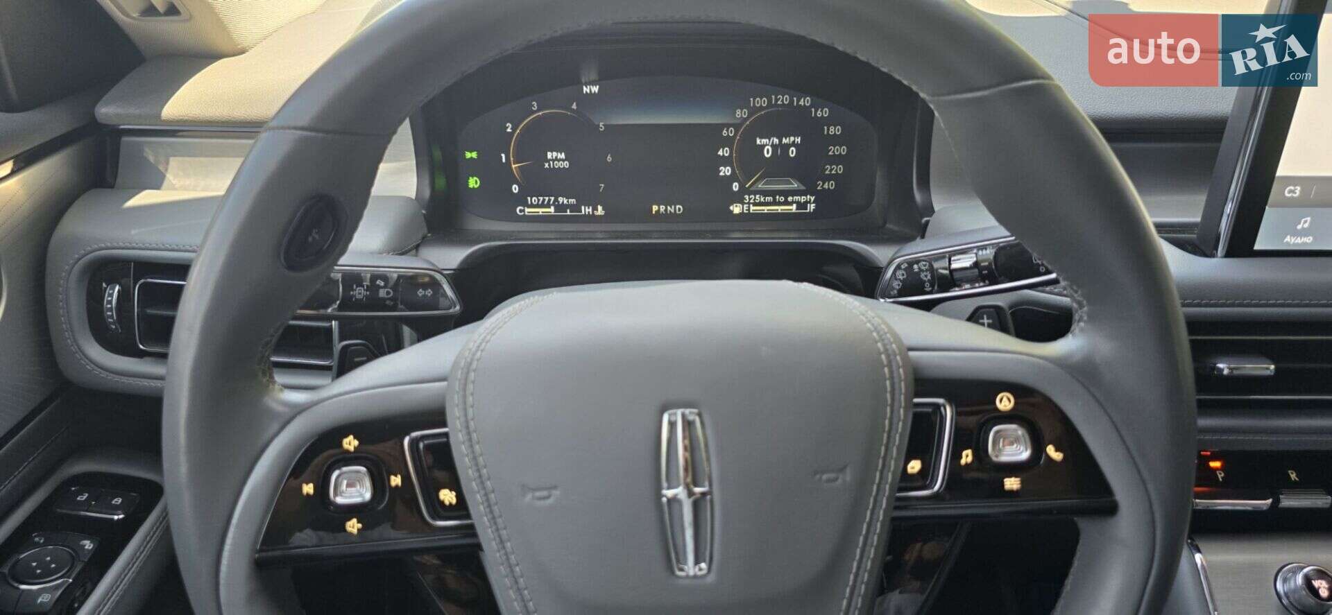 Lincoln Aviator 2020 VIN 5LM5J7XC6MGL01793 фото оголошення 10 з 158