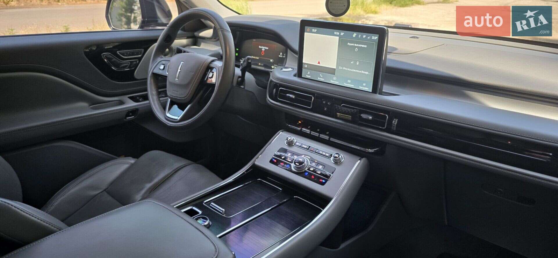 Lincoln Aviator 2020 VIN 5LM5J7XC6MGL01793 фото оголошення 24 з 158
