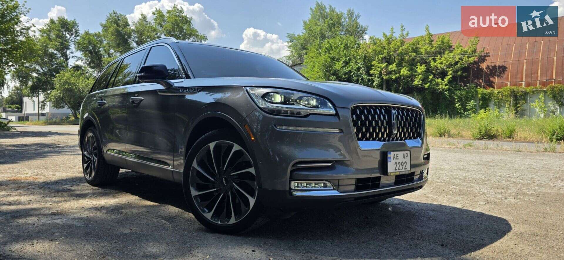Lincoln Aviator 2020 VIN 5LM5J7XC6MGL01793 фото оголошення 40 з 158