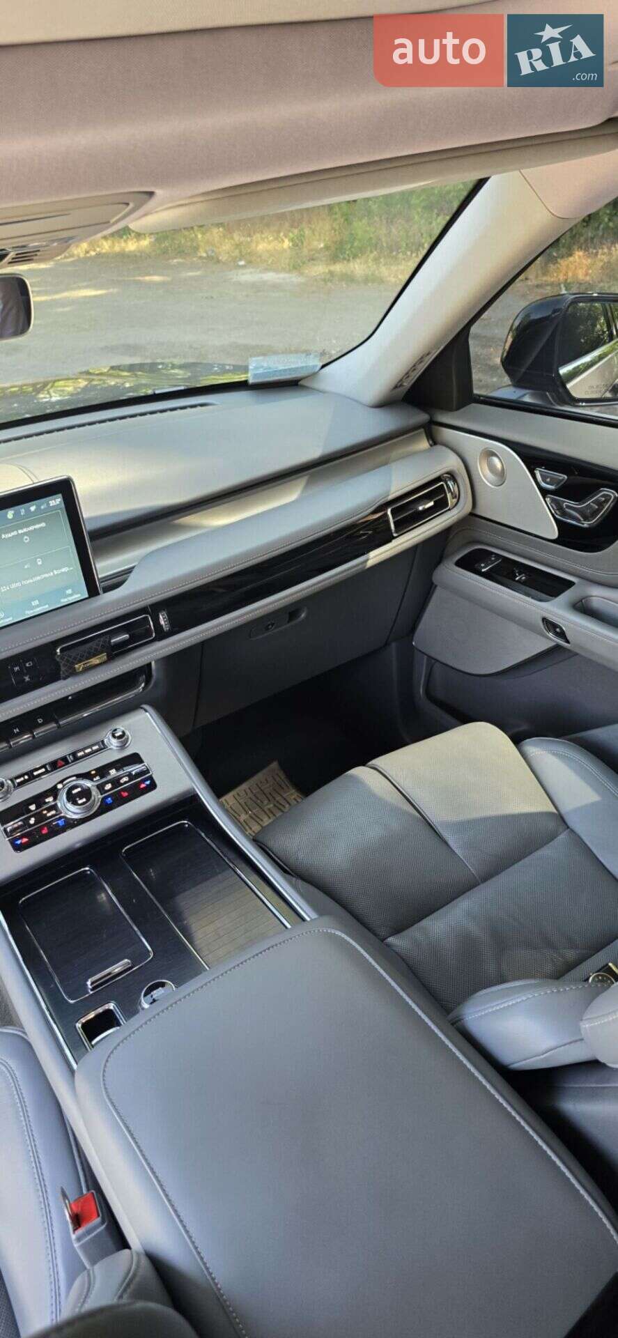 Lincoln Aviator 2020 VIN 5LM5J7XC6MGL01793 фото оголошення 61 з 158