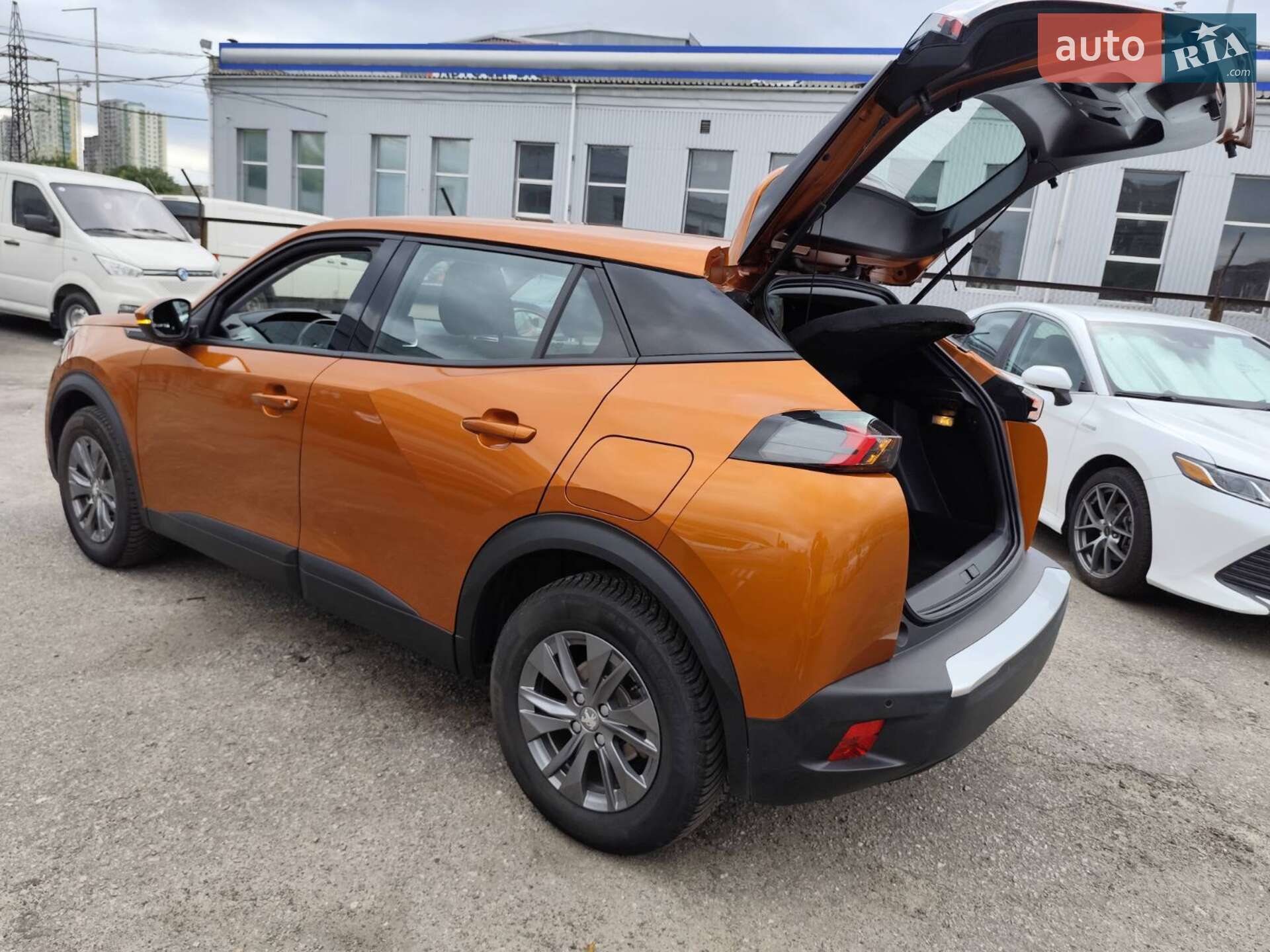 Peugeot e-2008 2020 VIN VR3UKZKXZLJ820065 фото оголошення 16 з 42