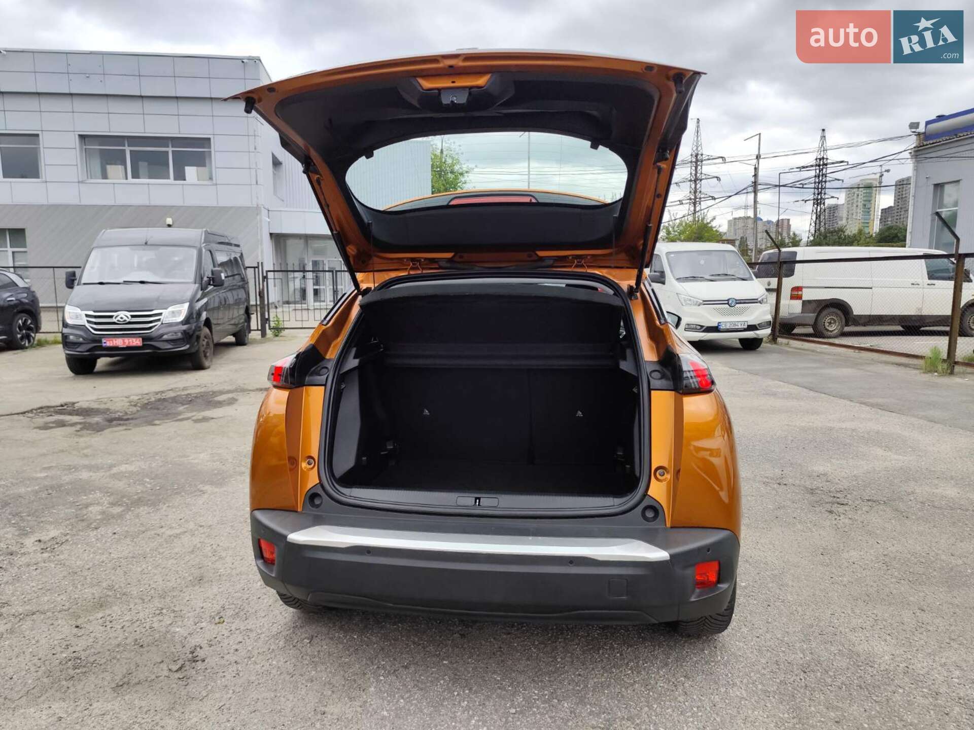 Peugeot e-2008 2020 VIN VR3UKZKXZLJ820065 фото оголошення 23 з 42