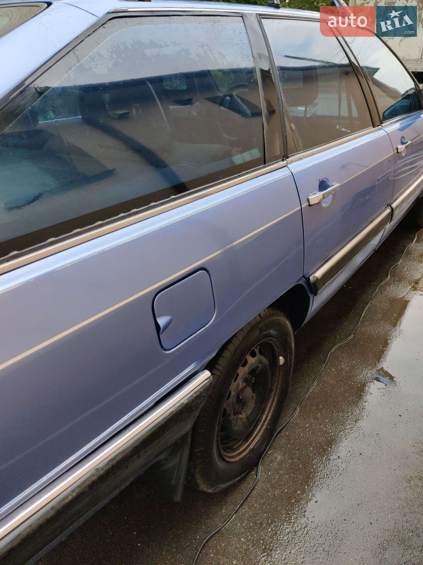Audi 100 1985 VIN WAUZZZ44ZFA077897 фото оголошення 2 з 14