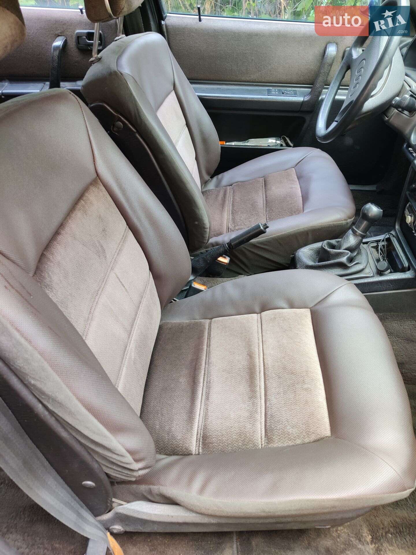 Audi 100 1985 VIN WAUZZZ44ZFA077897 фото оголошення 12 з 14