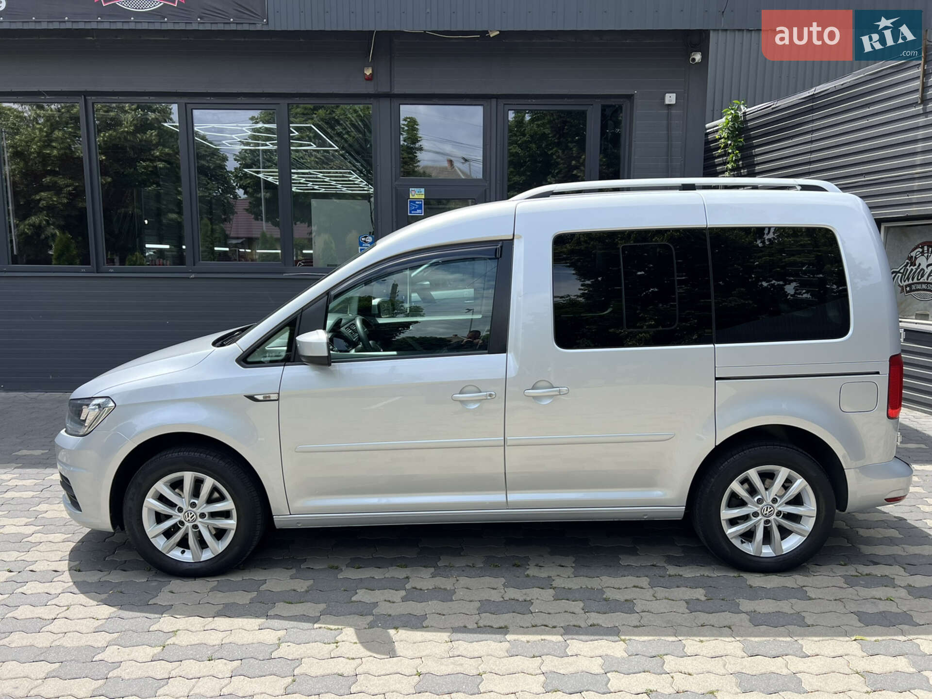Volkswagen Caddy 2017 VIN WV2ZZZ2KZHX093145 фото оголошення 10 з 31