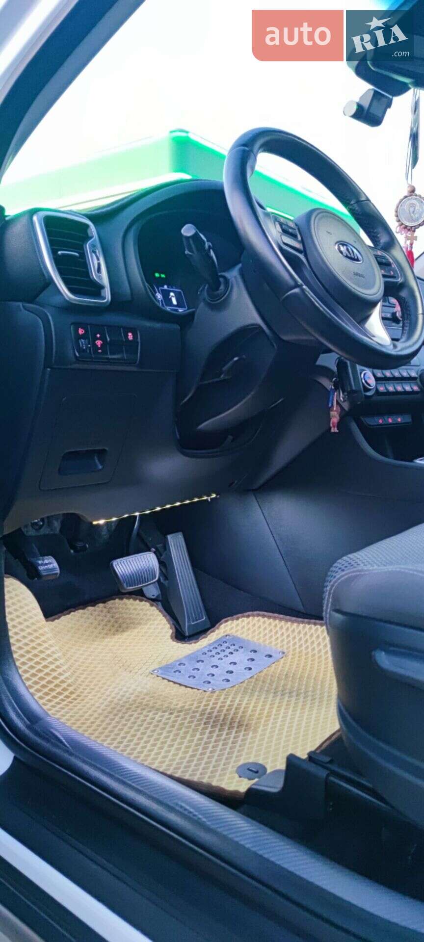 Kia Sportage 2017 VIN U5YPG815GHL380961 фото оголошення 12 з 17