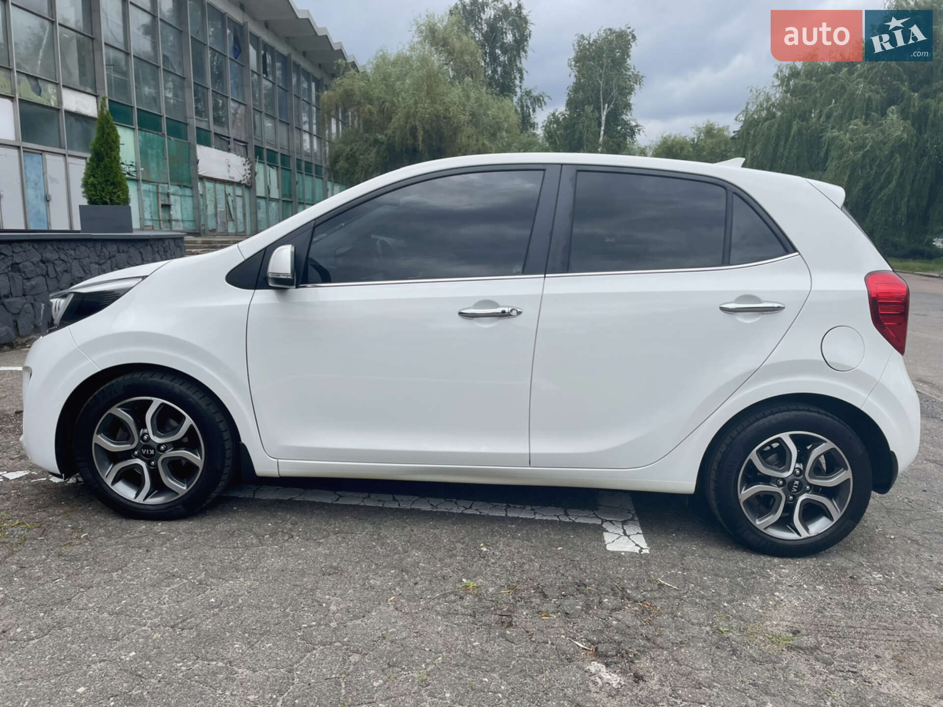 Kia Picanto 2020 VIN KNAB3512BLT654771 фото оголошення 6 з 38