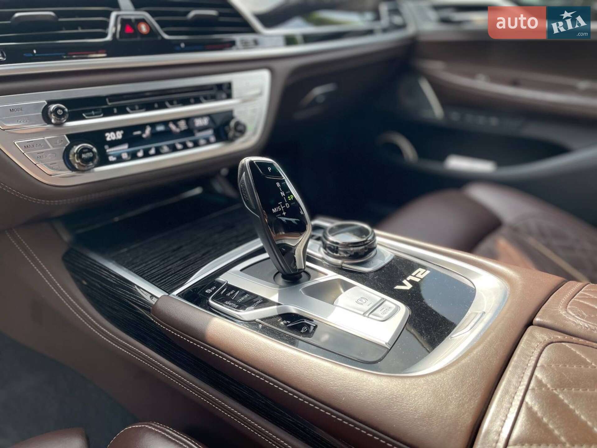 BMW 7 Series 2021 VIN WBA7U61020CJ72885 фото оголошення 30 з 45