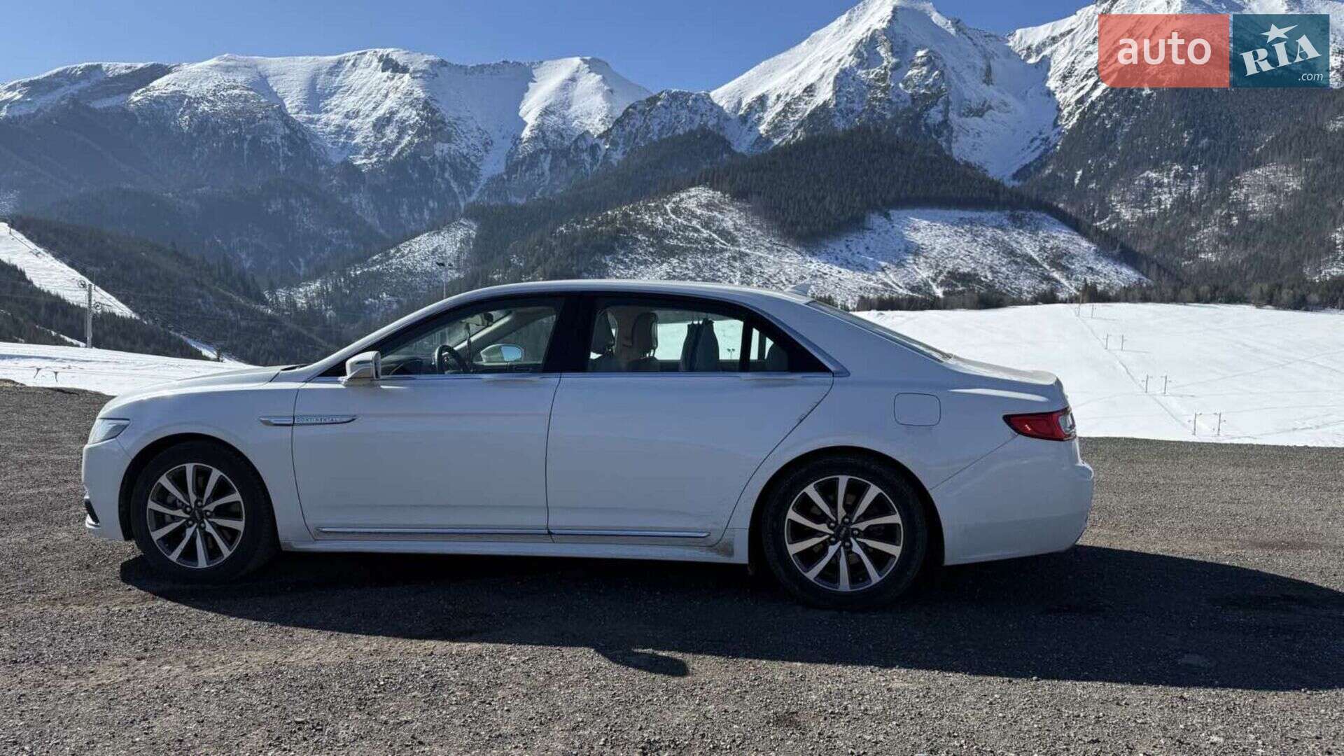 Lincoln Continental 2019 VIN 1LN6L9PK2L5602141 фото оголошення 12 з 38