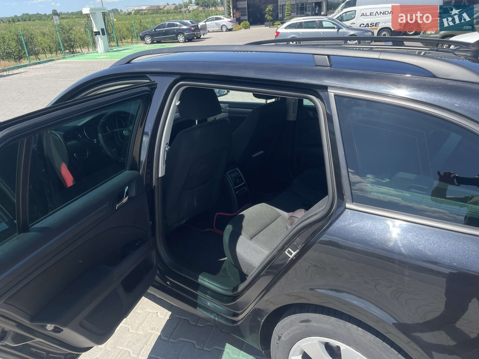 Skoda Superb 2012 VIN TMBJJ73T6C9062910 фото оголошення 15 з 19