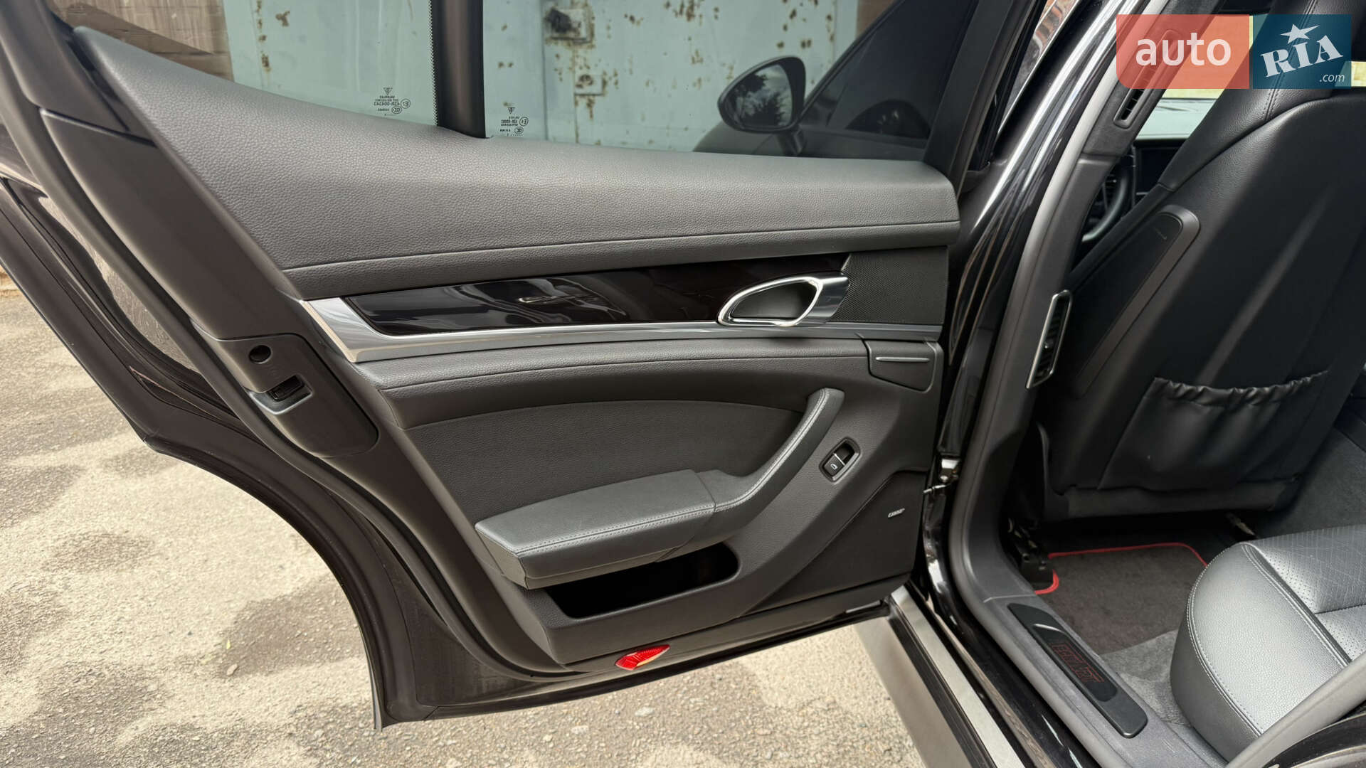 Porsche Panamera 2011 VIN WP0ZZZ97ZBL004092 фото оголошення 24 з 47