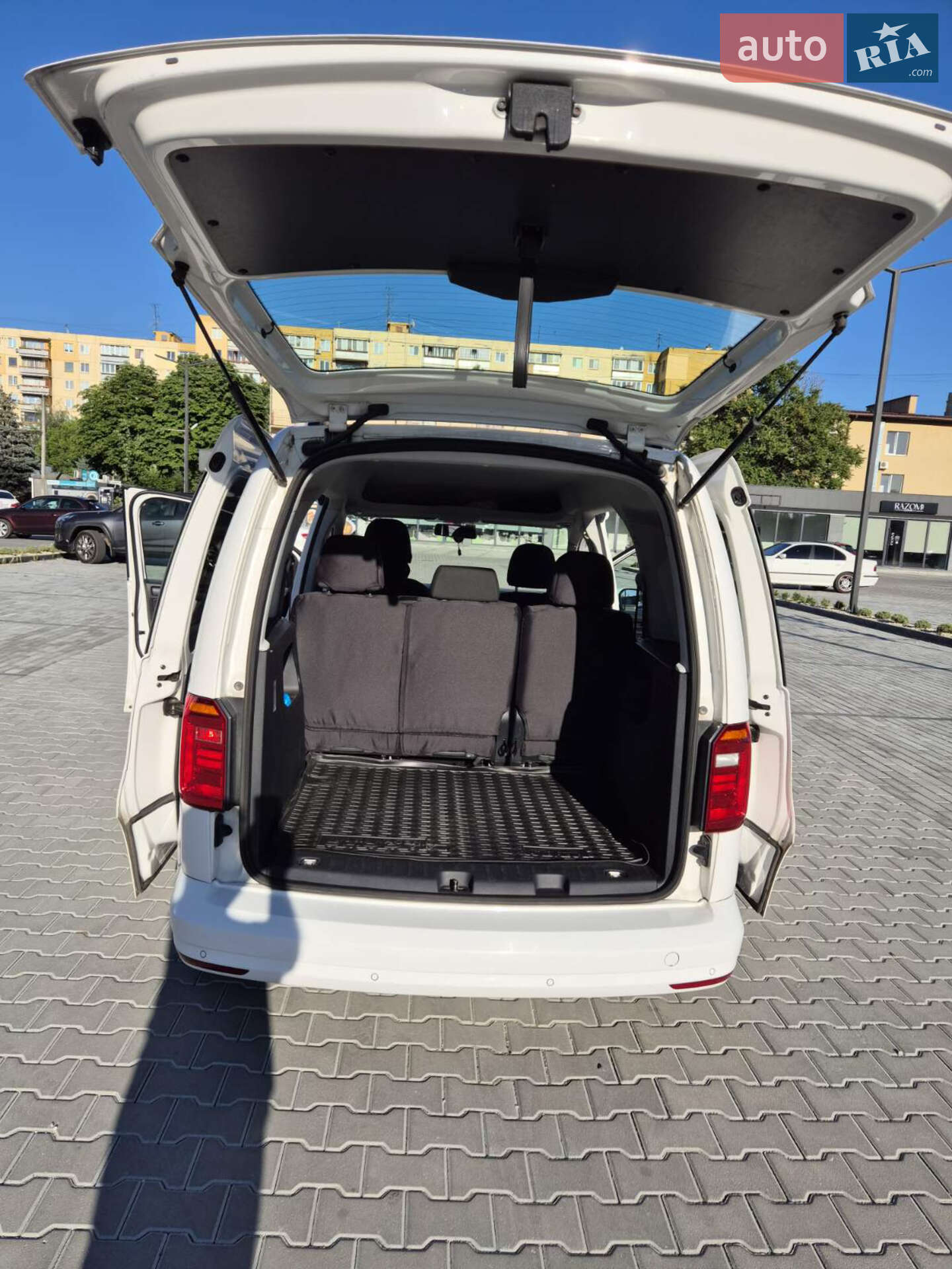 Volkswagen Caddy 2020 VIN WV2ZZZ2KZLX124392 фото оголошення 12 з 19
