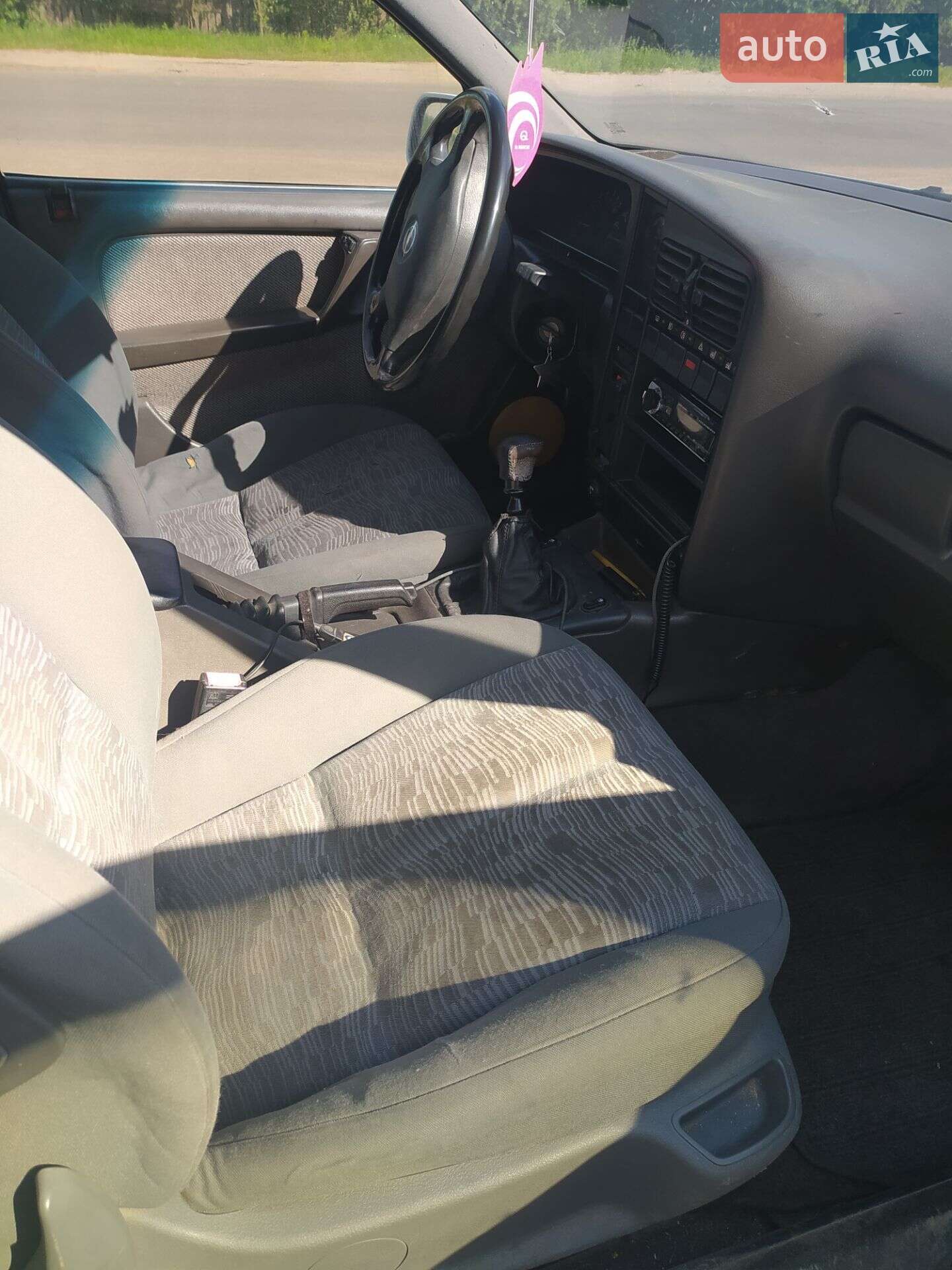 Opel Omega 1989 VIN W0L000017K1173588 фото оголошення 27 з 36