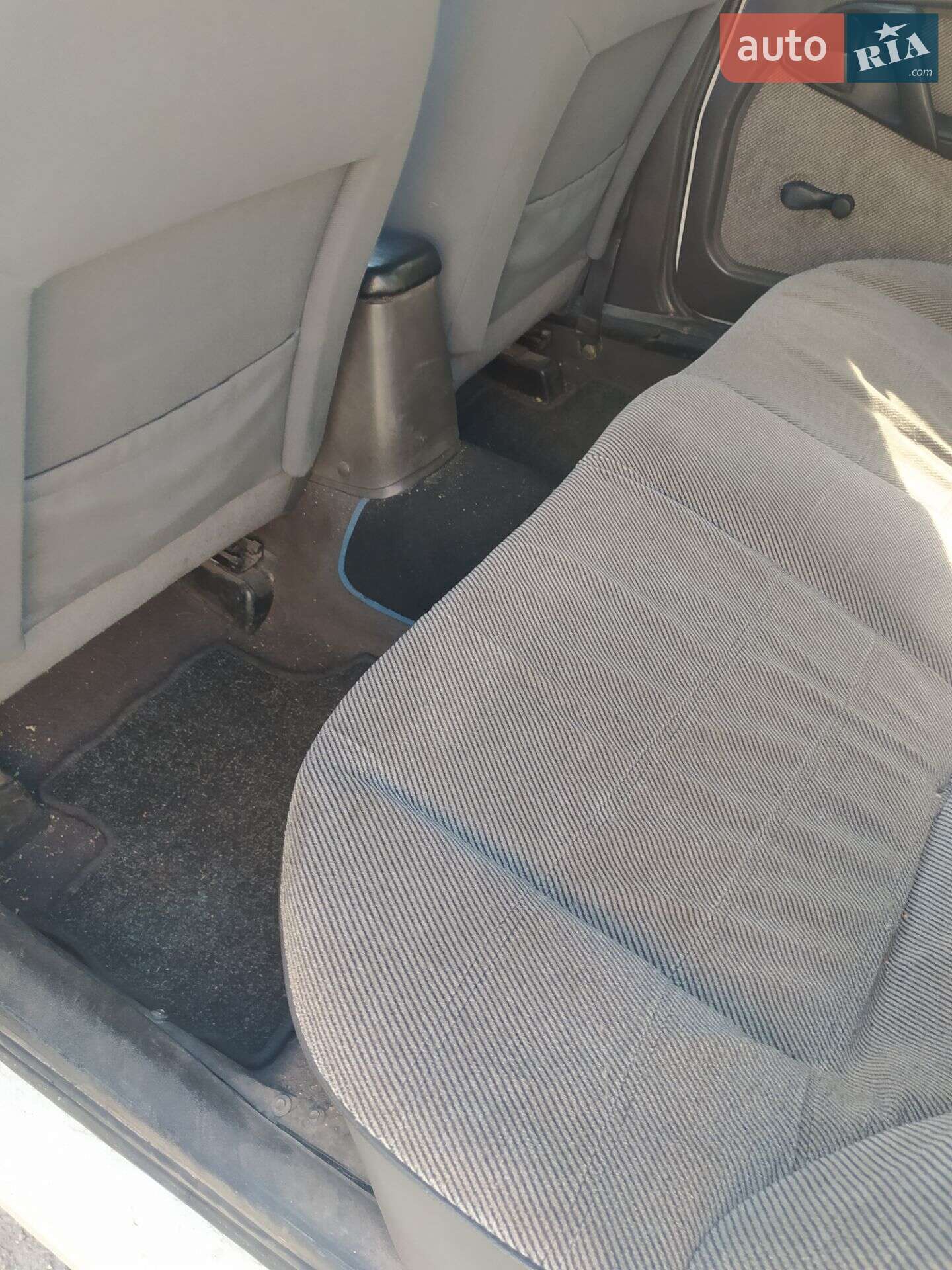 Opel Omega 1989 VIN W0L000017K1173588 фото оголошення 32 з 36