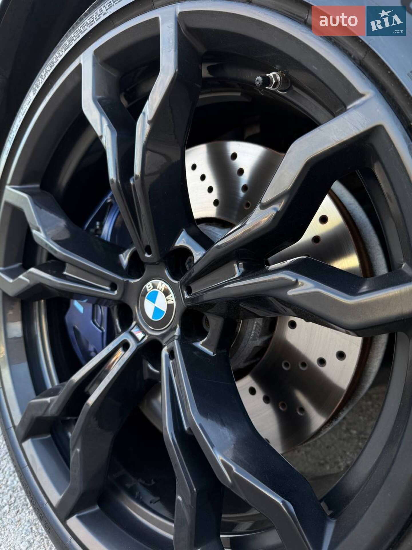 BMW X4 M 2020 VIN 5YMUJ0C04L9C62575 фото оголошення 2 з 48