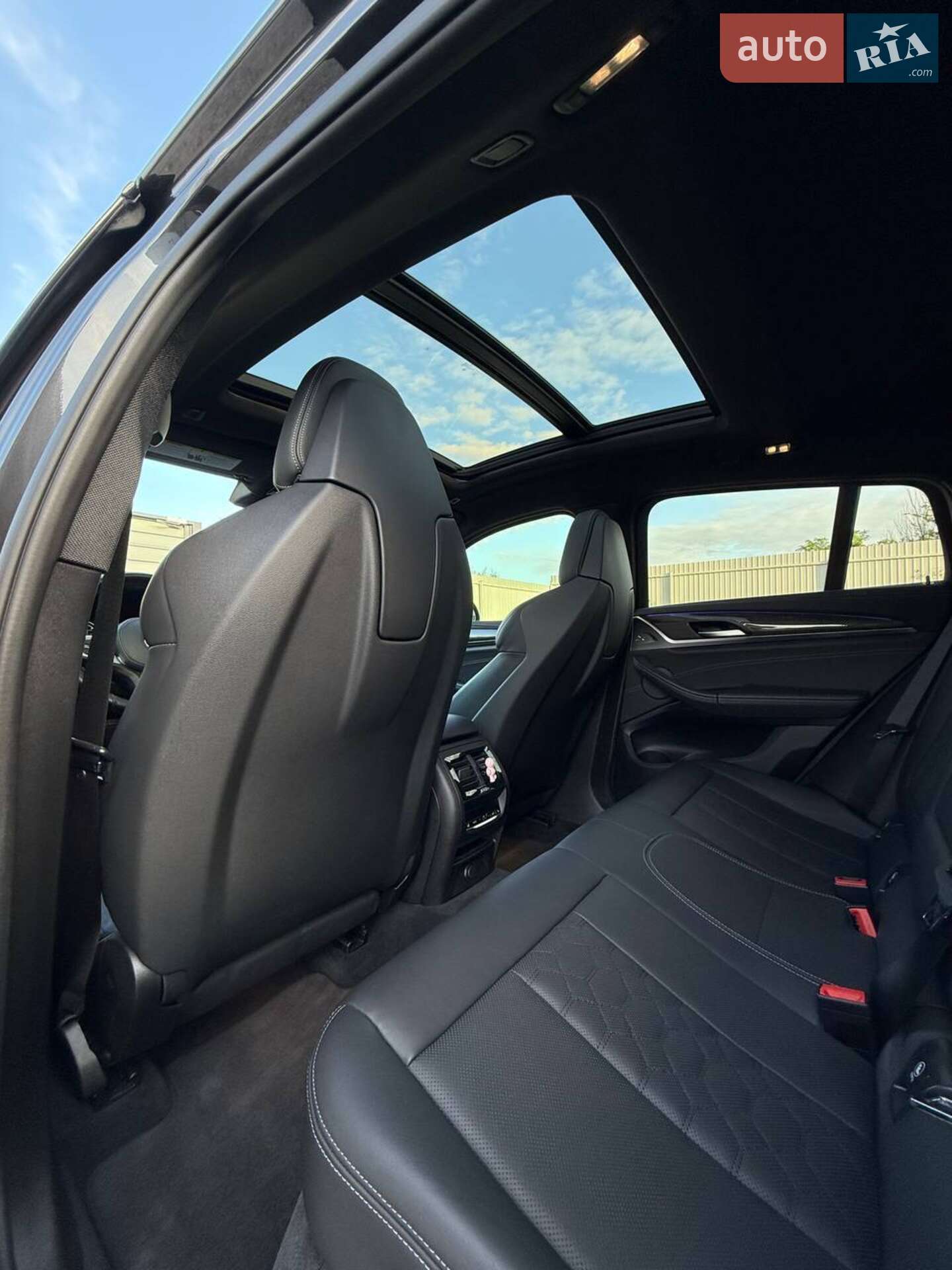 BMW X4 M 2020 VIN 5YMUJ0C04L9C62575 фото оголошення 10 з 48