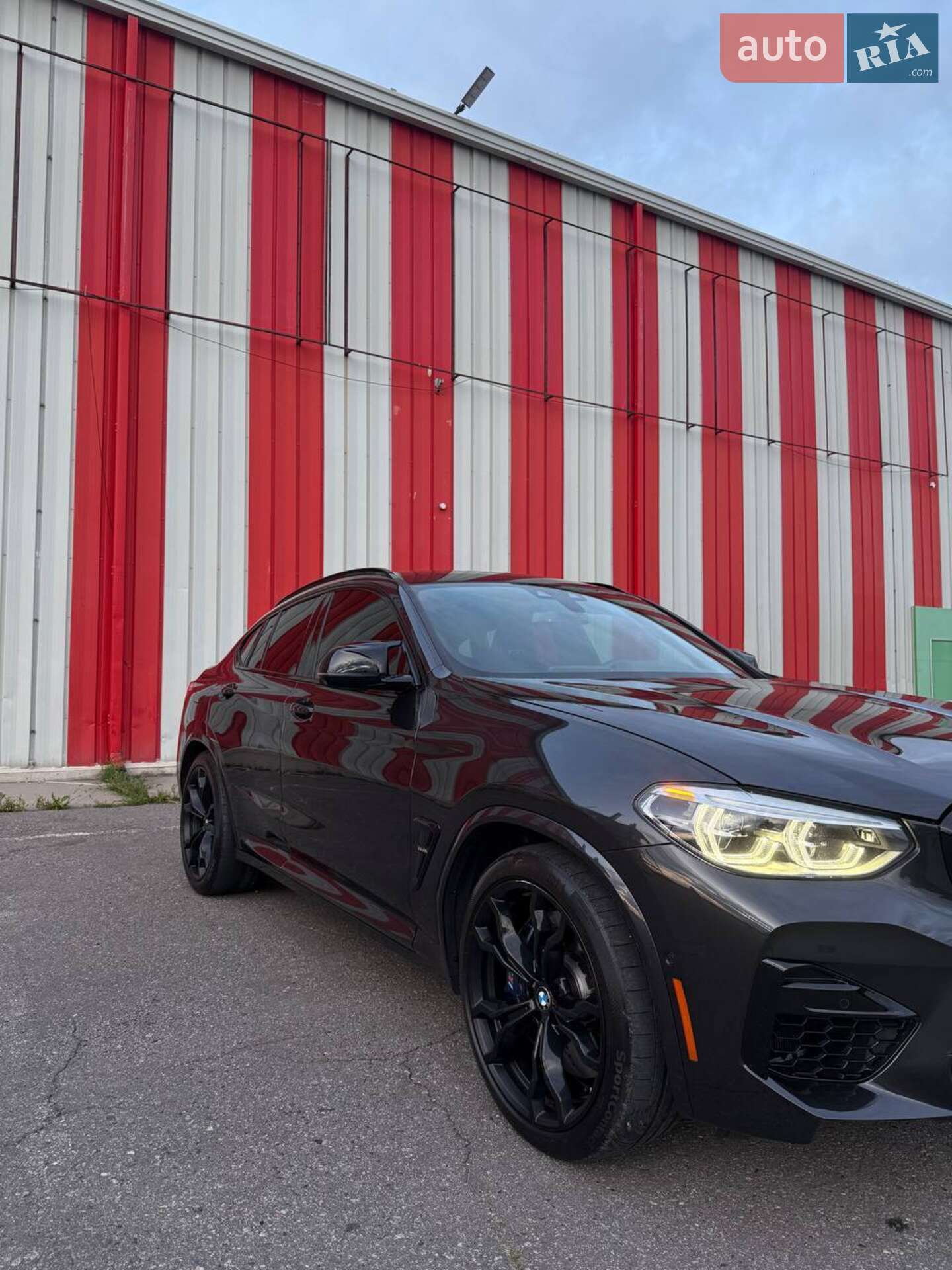 BMW X4 M 2020 VIN 5YMUJ0C04L9C62575 фото оголошення 30 з 48