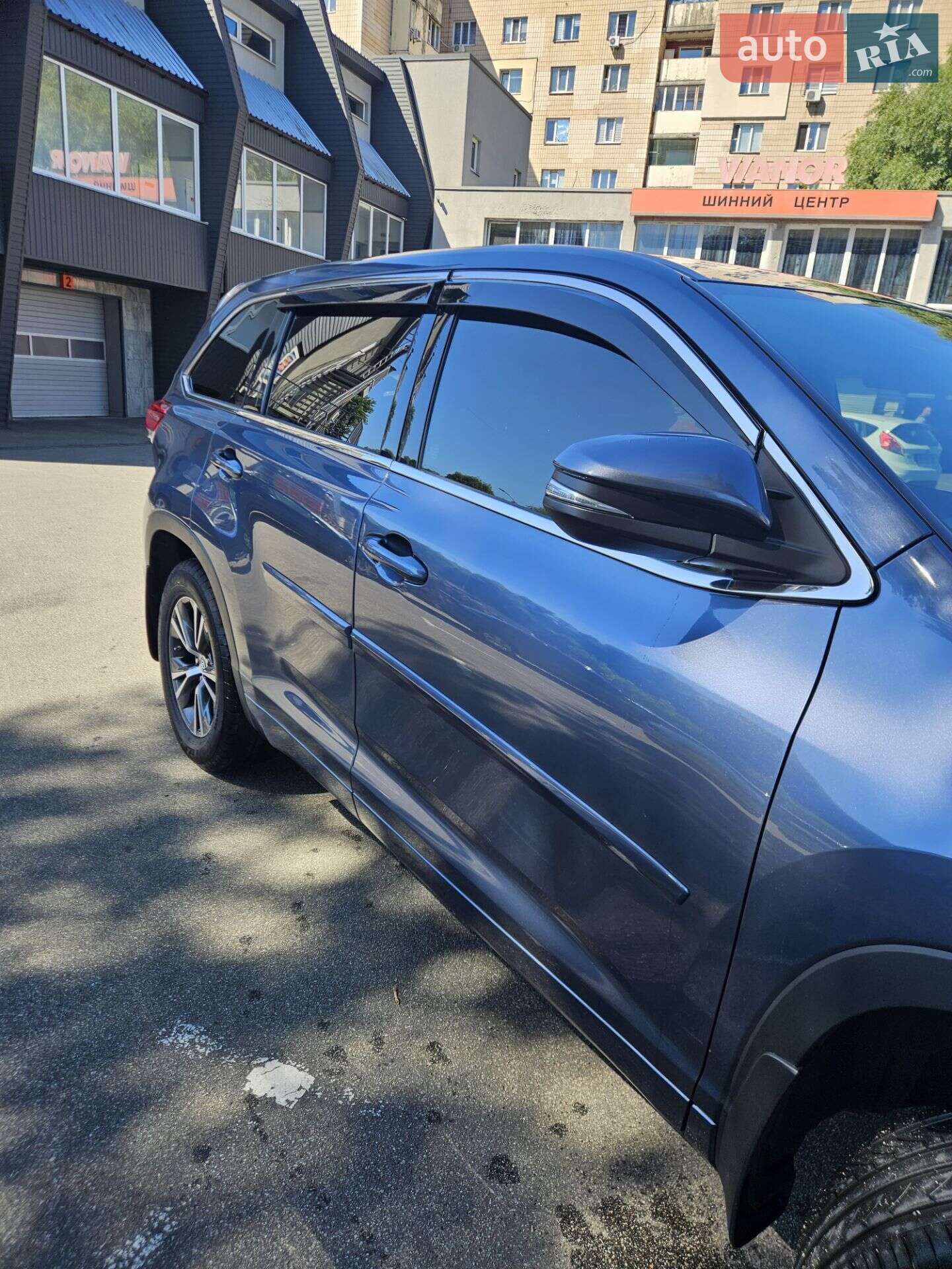 Toyota Highlander 2017 VIN 5TDBZRFH4JS811766 фото оголошення 7 з 21