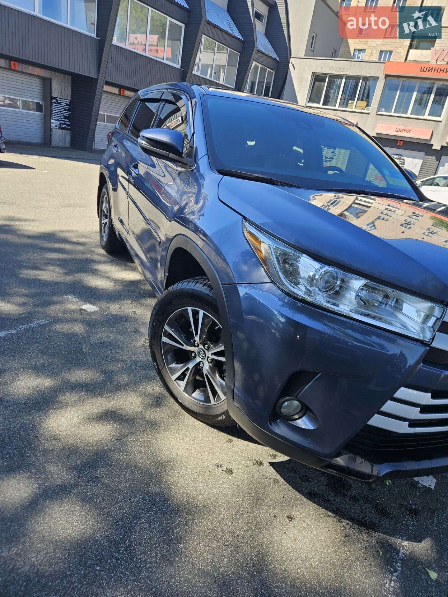 Toyota Highlander 2017 VIN 5TDBZRFH4JS811766 фото оголошення 10 з 21